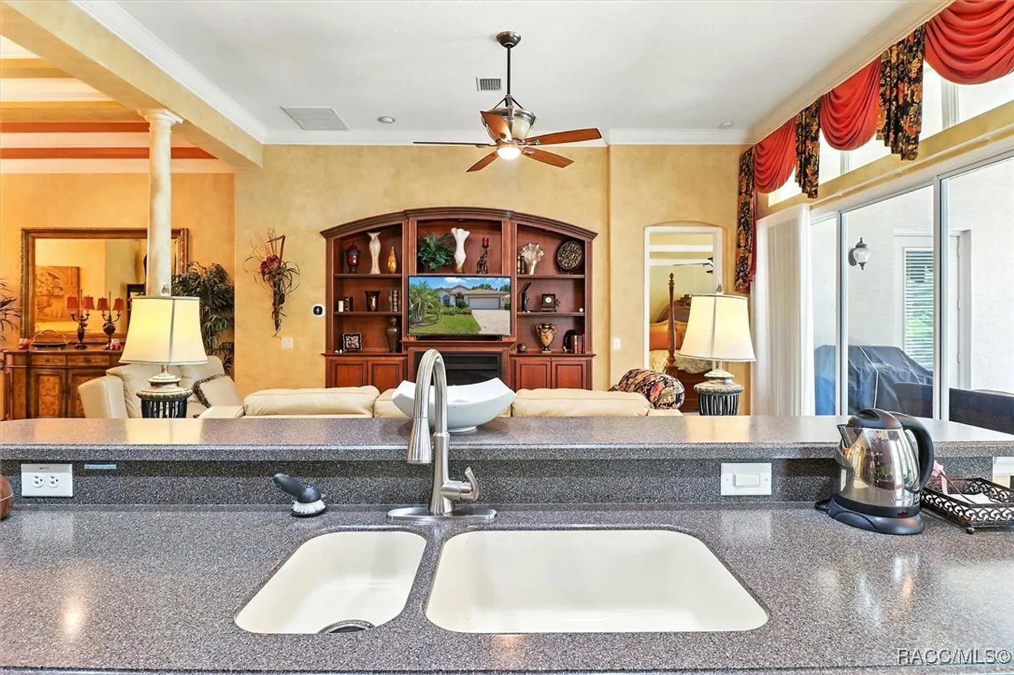 Property Slideshow image 17 of 46 | 1070 w skyview crossing dr, Hernando, FL, 34442