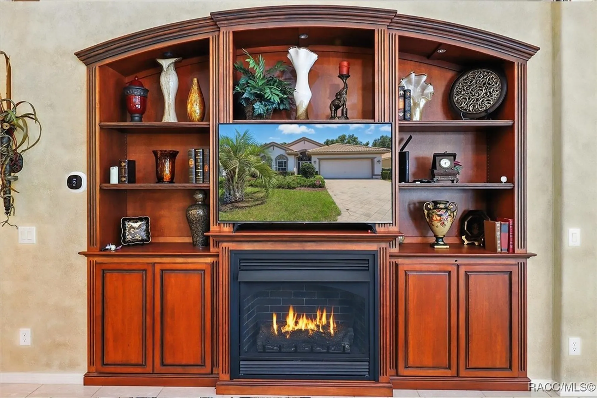 Property Slideshow image 11 of 46 | 1070 w skyview crossing dr, Hernando, FL, 34442