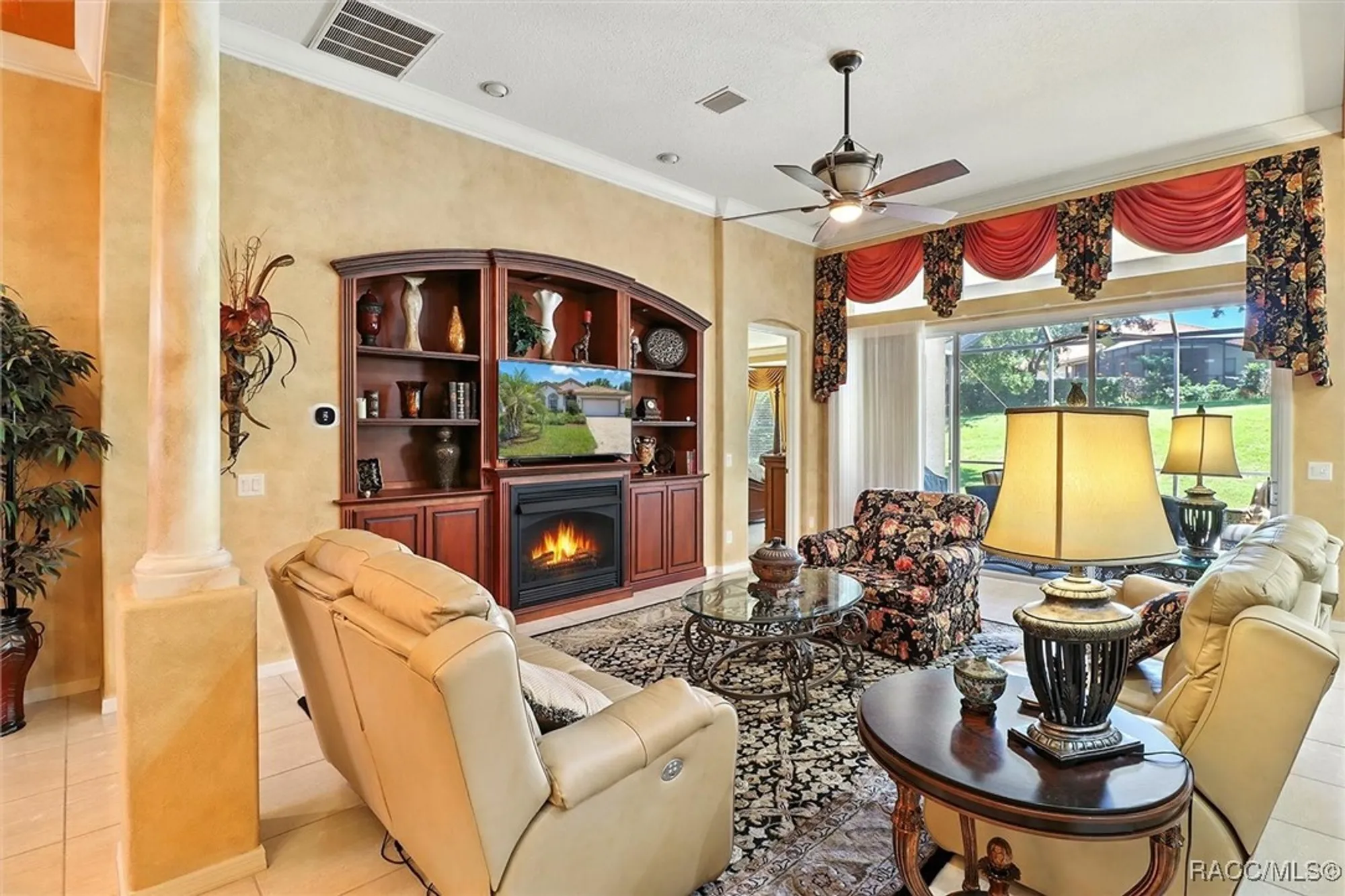 Property Slideshow image 7 of 46 | 1070 w skyview crossing dr, Hernando, FL, 34442