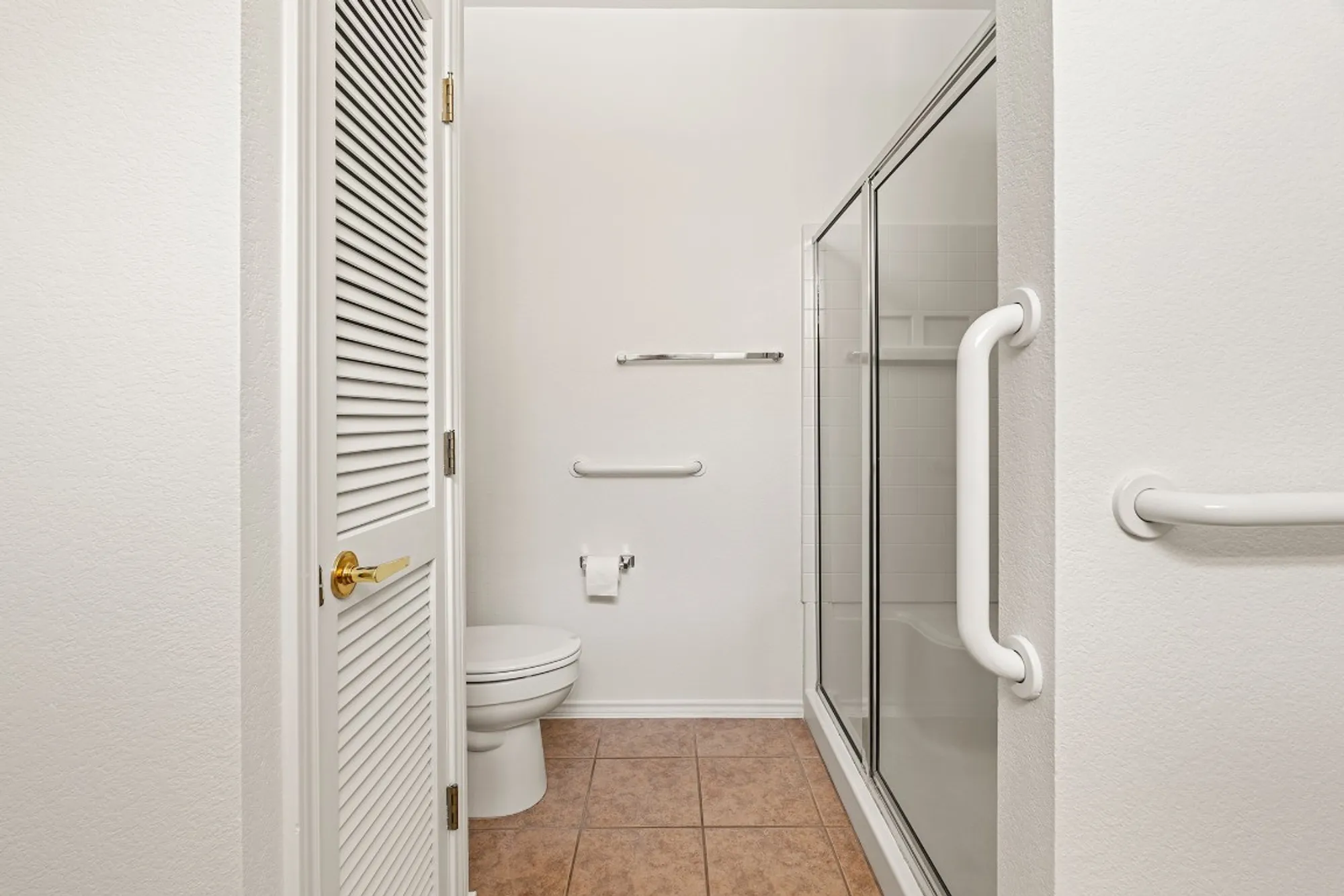 Property Slideshow image 14 of 32 | 208 crockett loop, Georgetown, TX, 78633