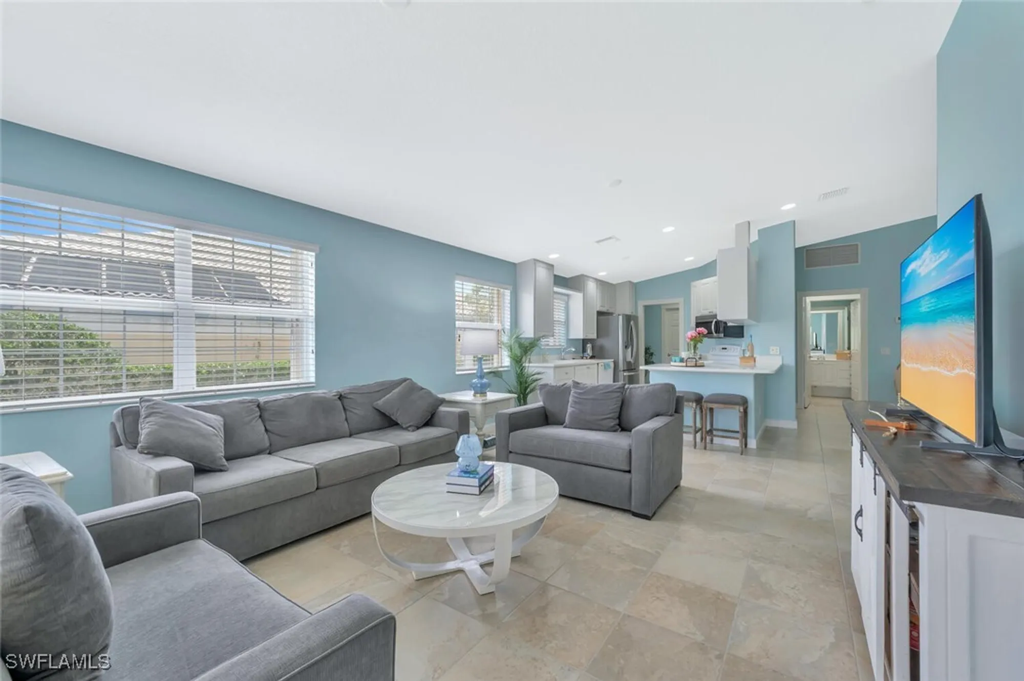 Property Slideshow image 19 of 50 | 8165 xenia ln, Naples, FL, 34114