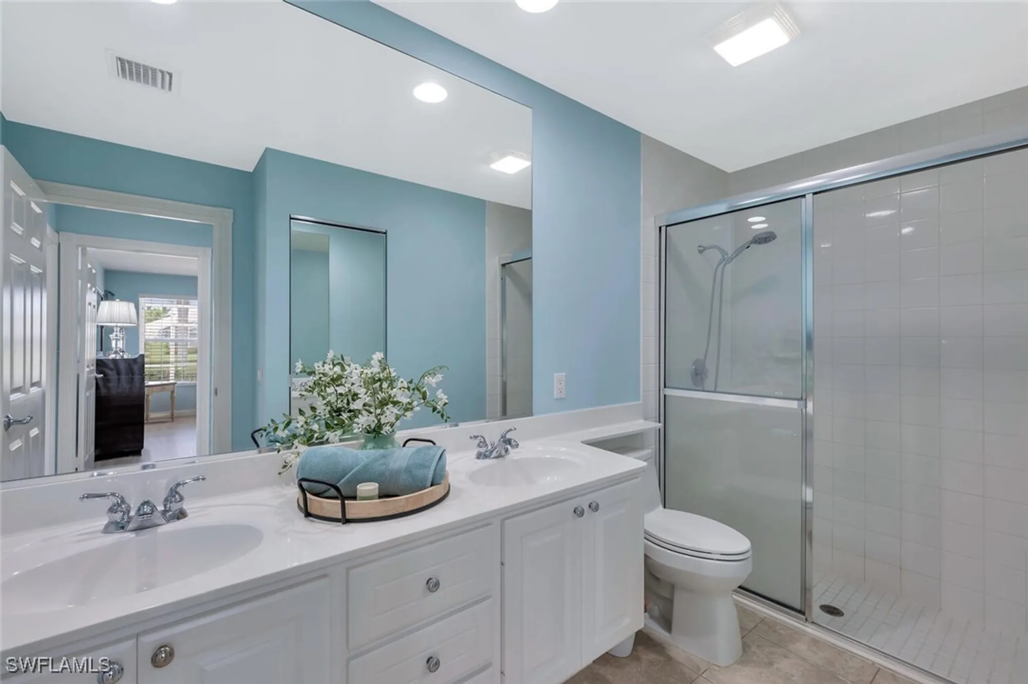 Property Slideshow image 25 of 50 | 8165 xenia ln, Naples, FL, 34114