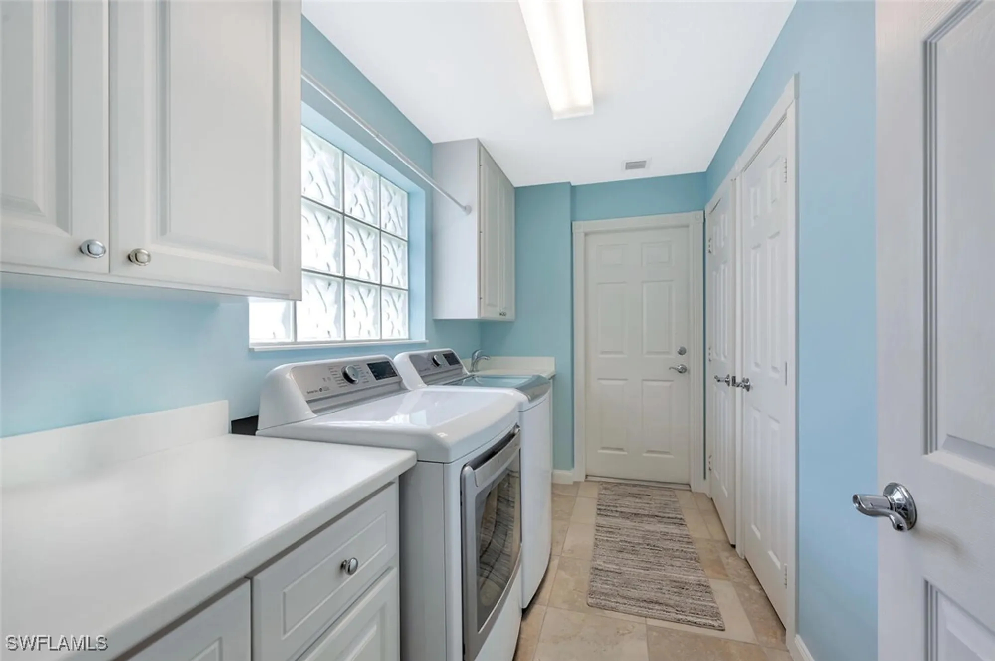 Property Slideshow image 29 of 50 | 8165 xenia ln, Naples, FL, 34114