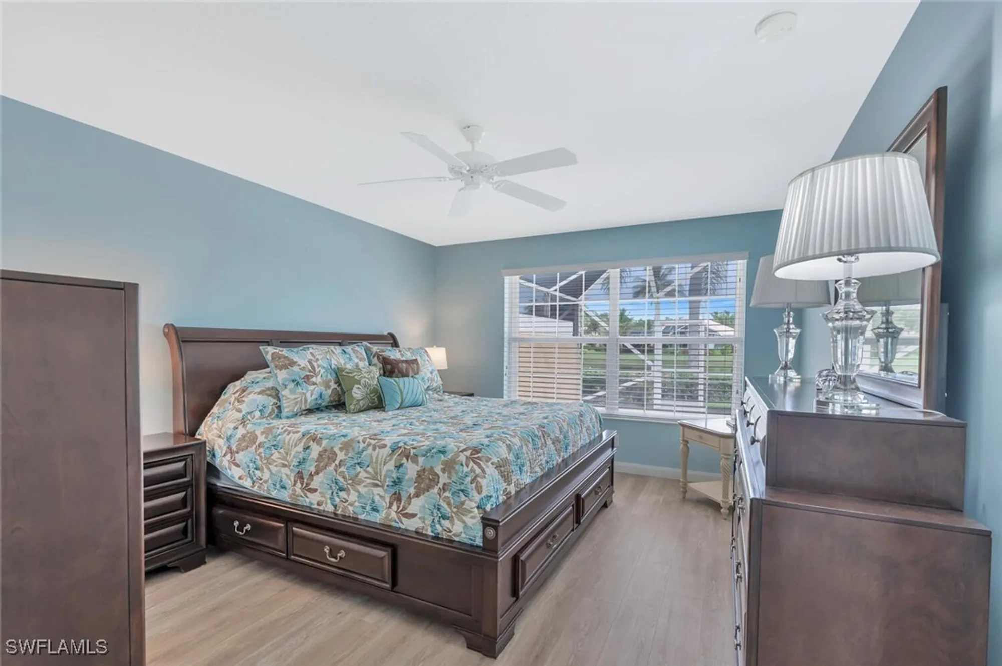 Property Slideshow image 22 of 50 | 8165 xenia ln, Naples, FL, 34114