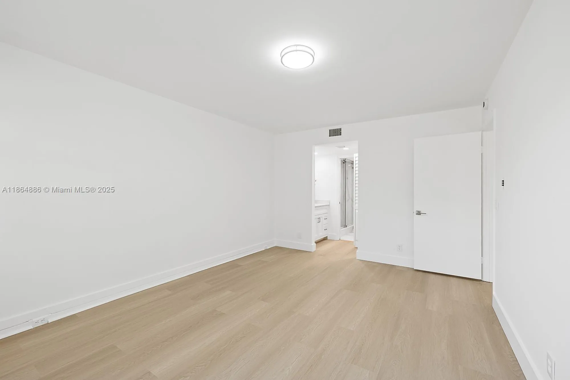 Property Slideshow image 12 of 50 | 12500 sw 6th st 307n, Pembroke Pines, FL, 33027