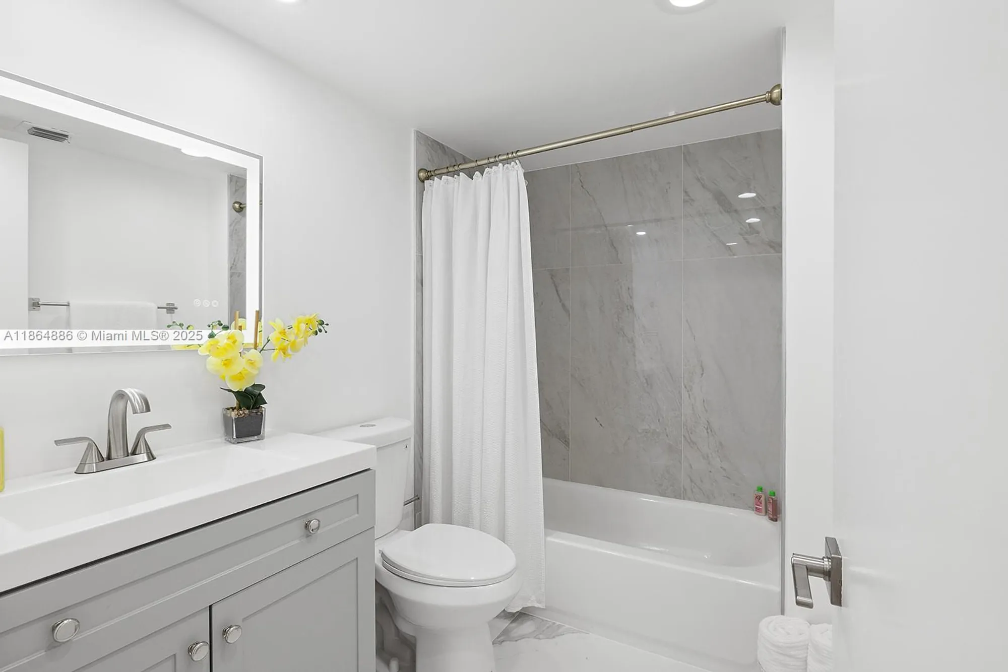 Property Slideshow image 25 of 50 | 12500 sw 6th st 307n, Pembroke Pines, FL, 33027