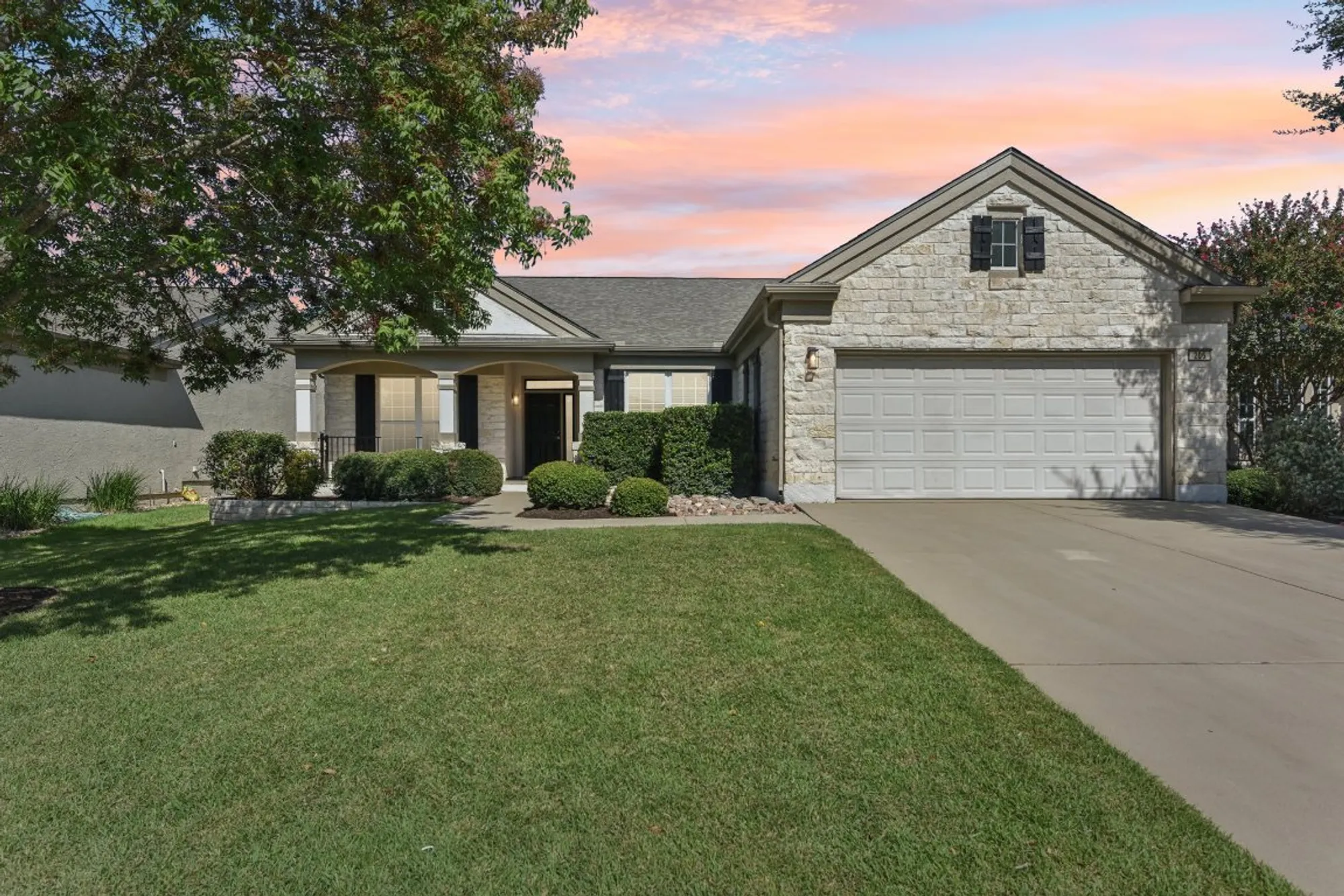 Property Slideshow image 1 of 40 | 206 armstrong dr, Georgetown, TX, 78633