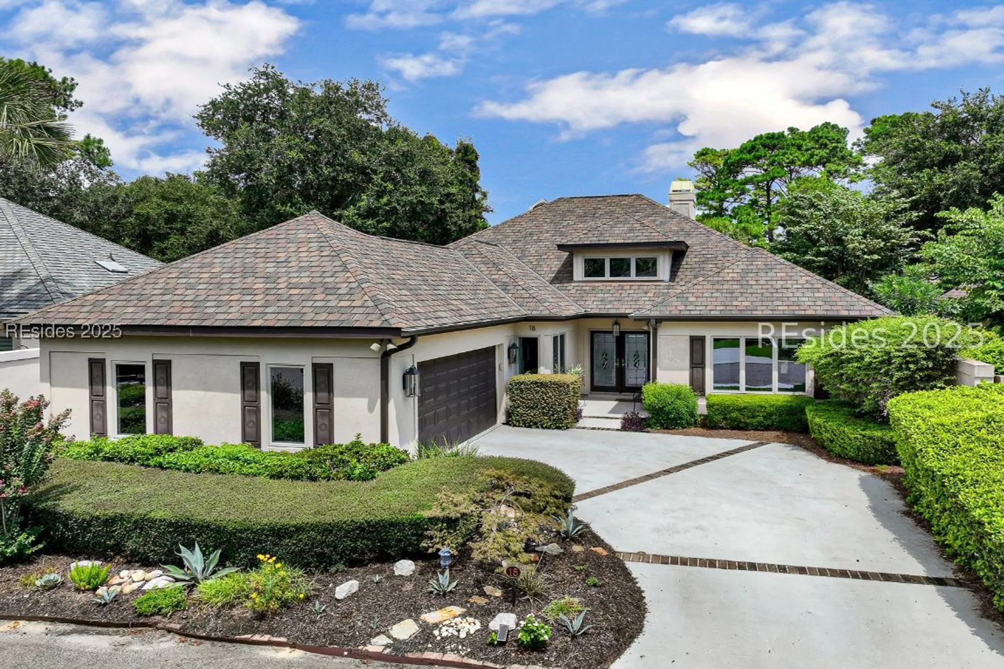 Property Slideshow image 1 of 57 | 18 sunset pl, Hilton Head Island, SC, 29926