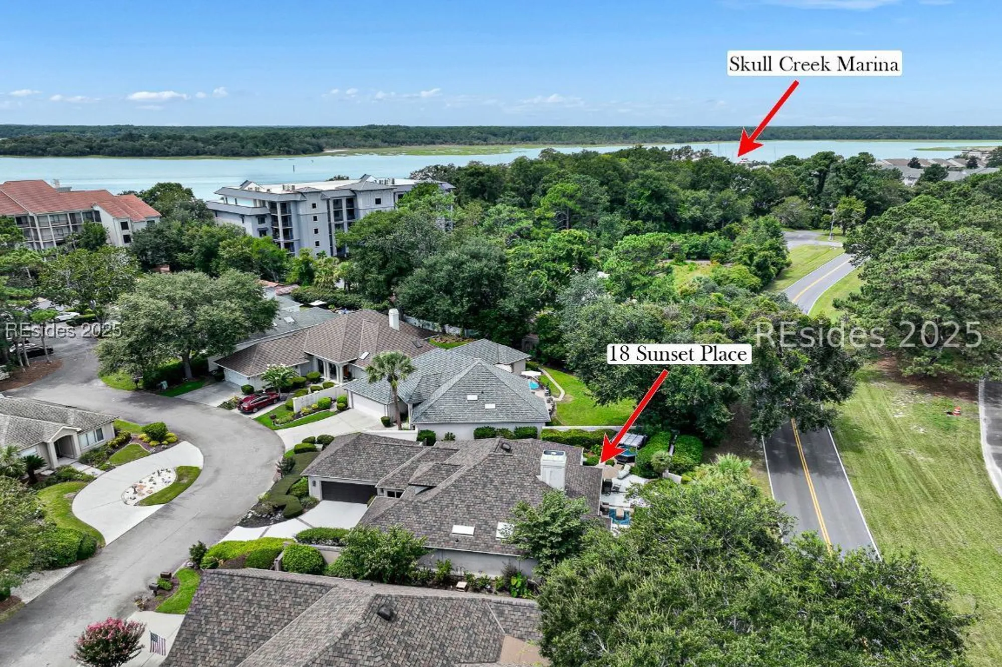 Property Slideshow image 4 of 57 | 18 sunset pl, Hilton Head Island, SC, 29926