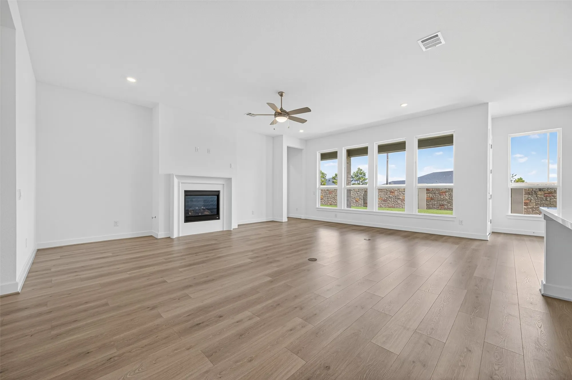 Property Slideshow image 15 of 46 | 29006 vermillian canyon ct, Fulshear, TX, 77441