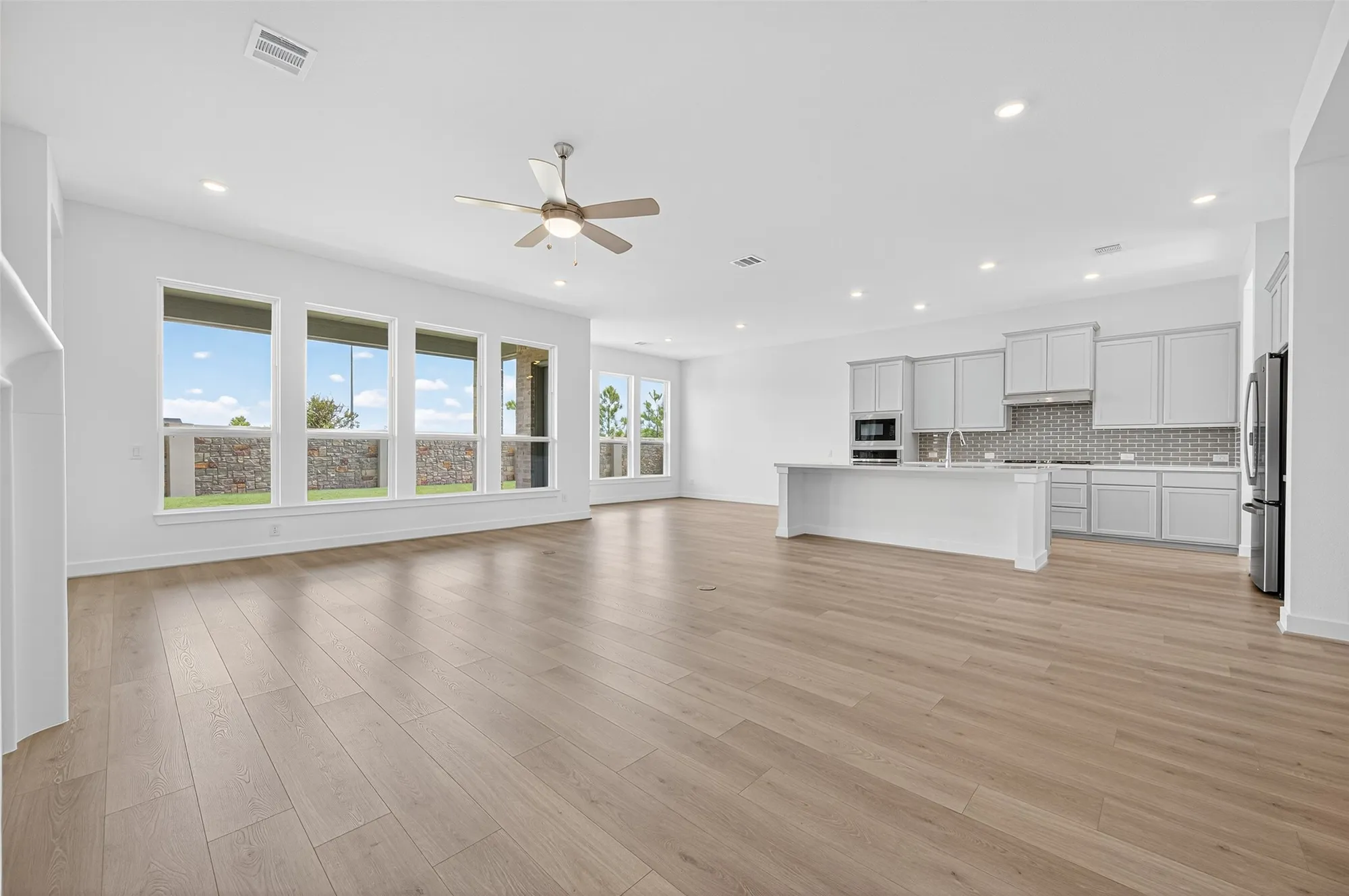 Property Slideshow image 13 of 46 | 29006 vermillian canyon ct, Fulshear, TX, 77441