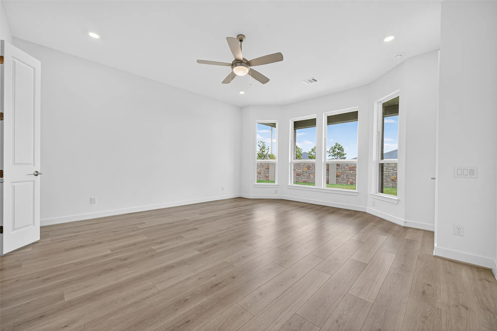 Property Slideshow image 29 of 46 | 29006 vermillian canyon ct, Fulshear, TX, 77441