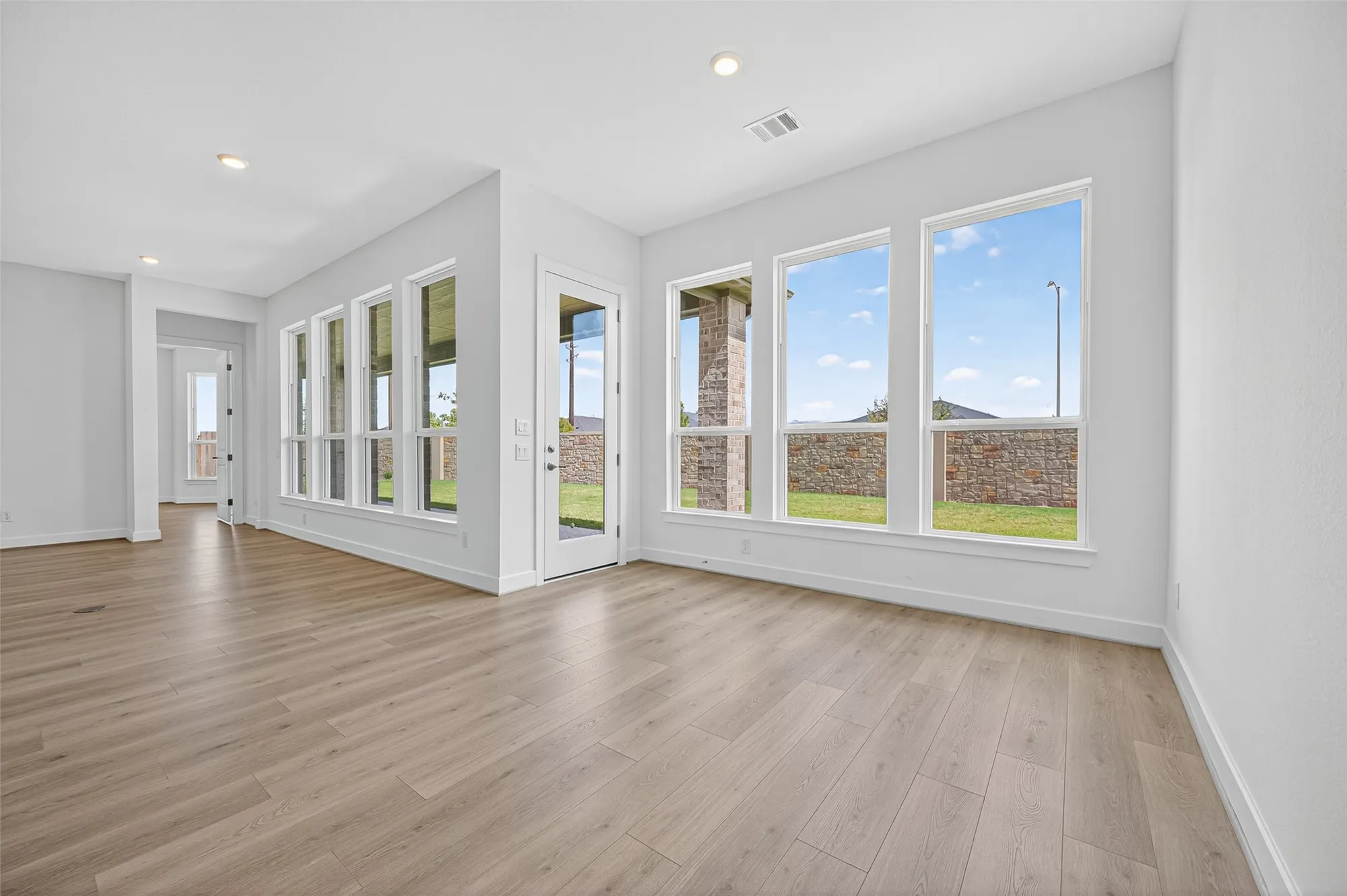 Property Slideshow image 22 of 46 | 29006 vermillian canyon ct, Fulshear, TX, 77441