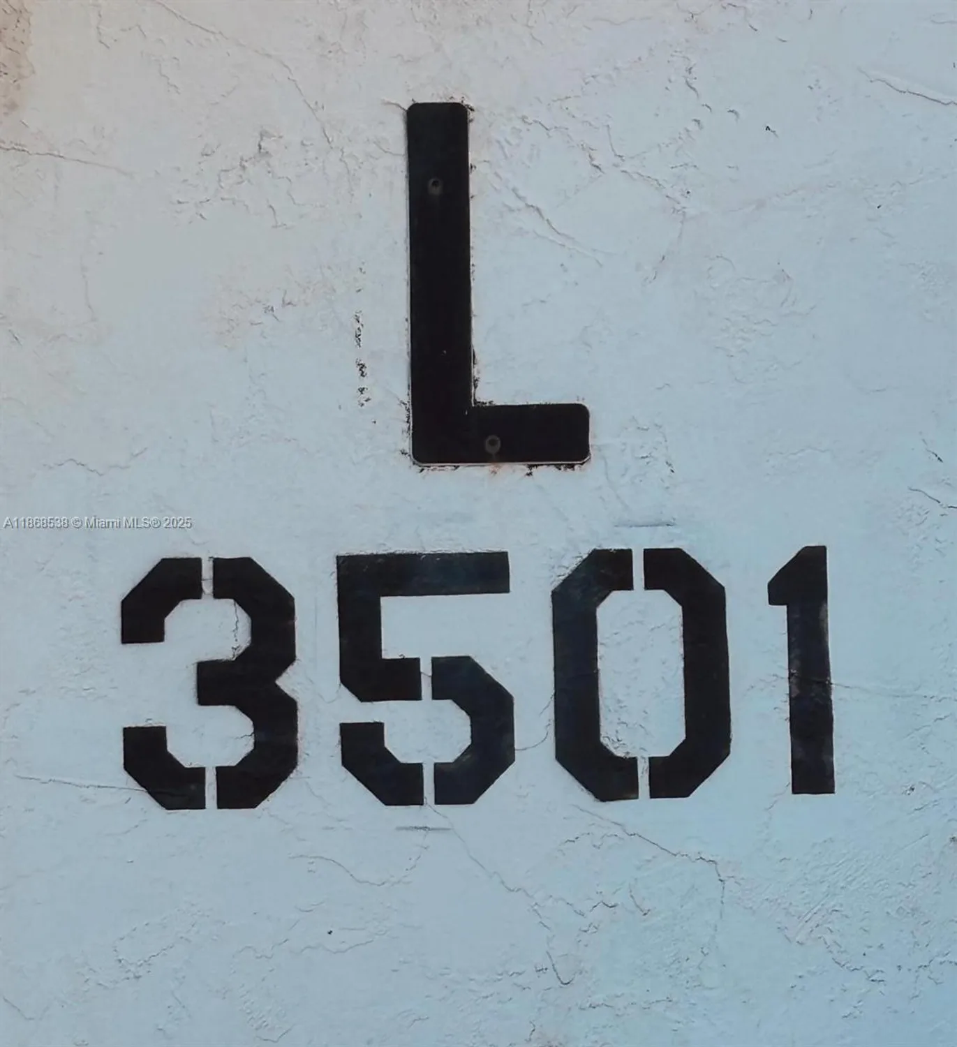 Property Slideshow image 26 of 35 | 3501 inverrary dr 201, Lauderhill, FL, 33319