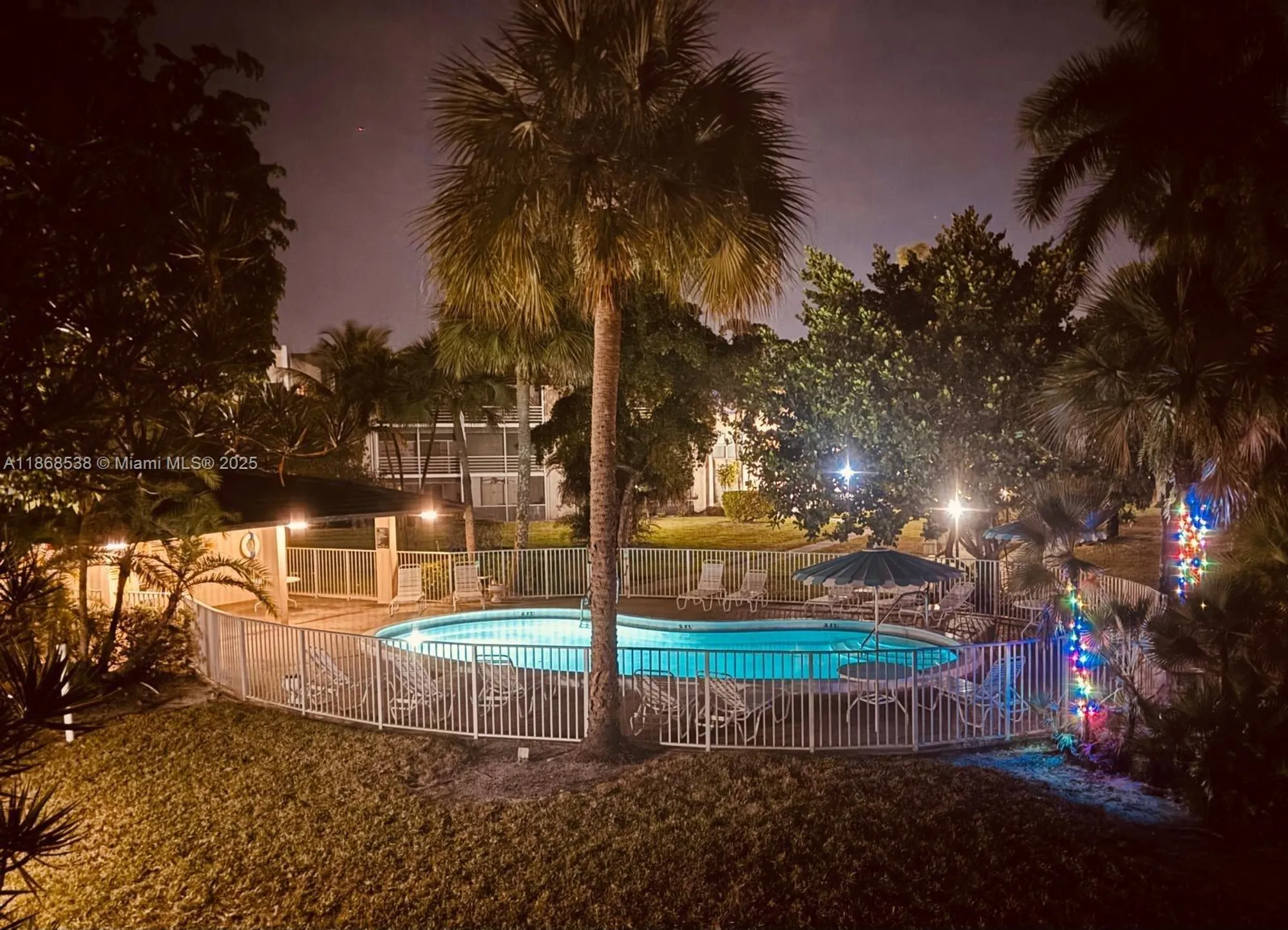 Property Slideshow image 31 of 35 | 3501 inverrary dr 201, Lauderhill, FL, 33319