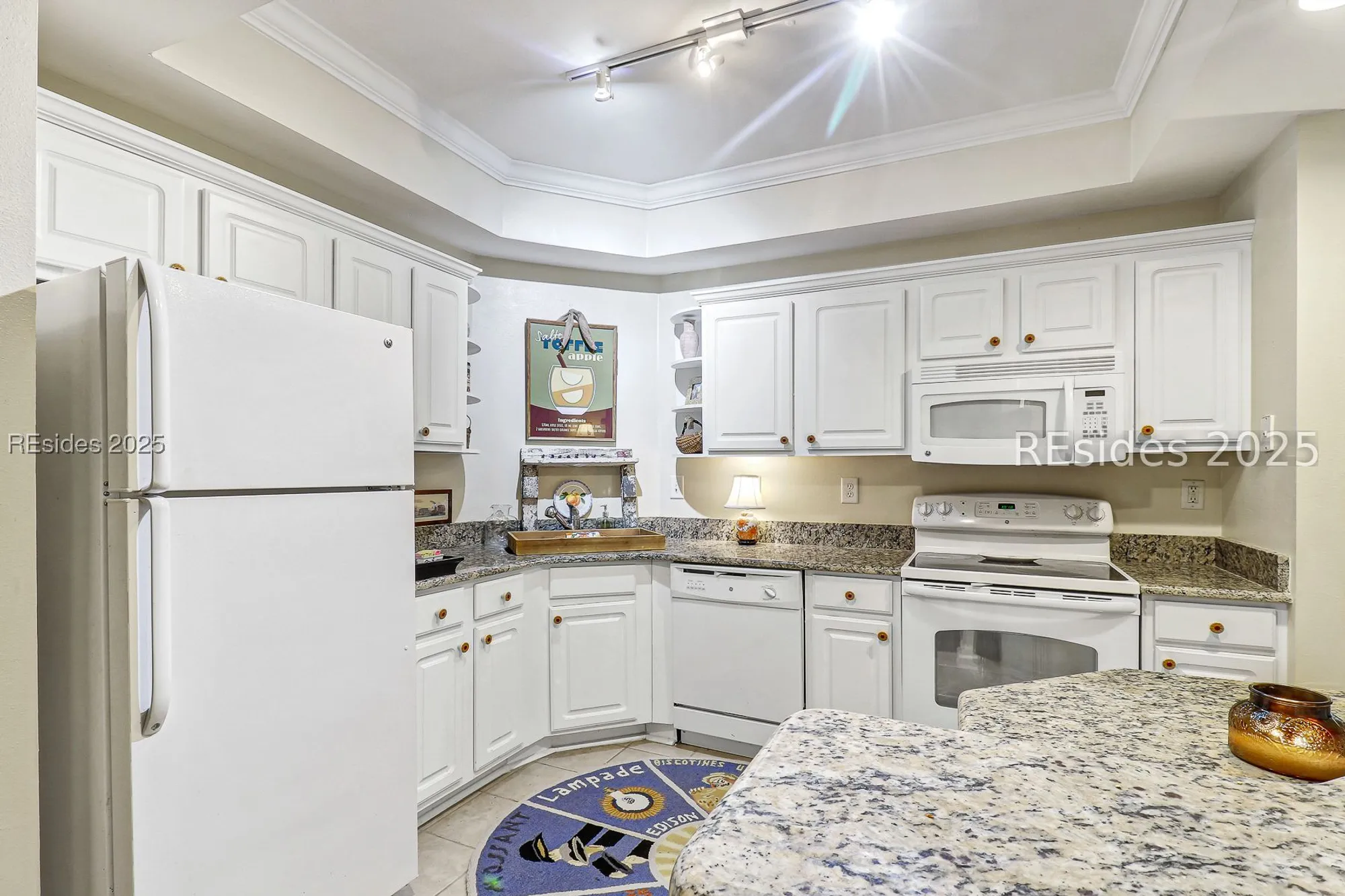 Property Slideshow image 7 of 34 | 380 marshland rd h27, Hilton Head Island, SC, 29926