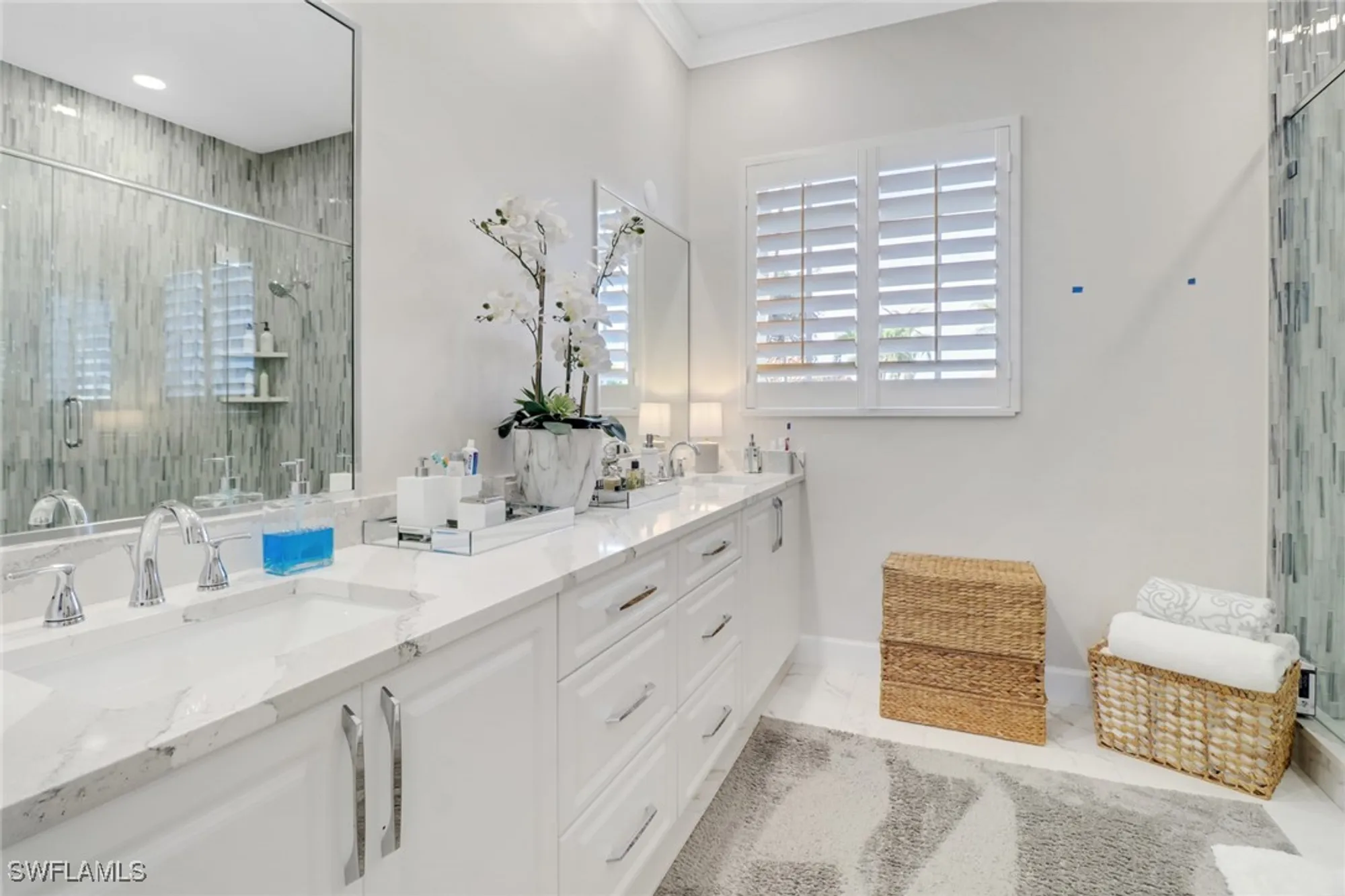 Property Slideshow image 19 of 38 | 8768 mustang island cir, Naples, FL, 34113