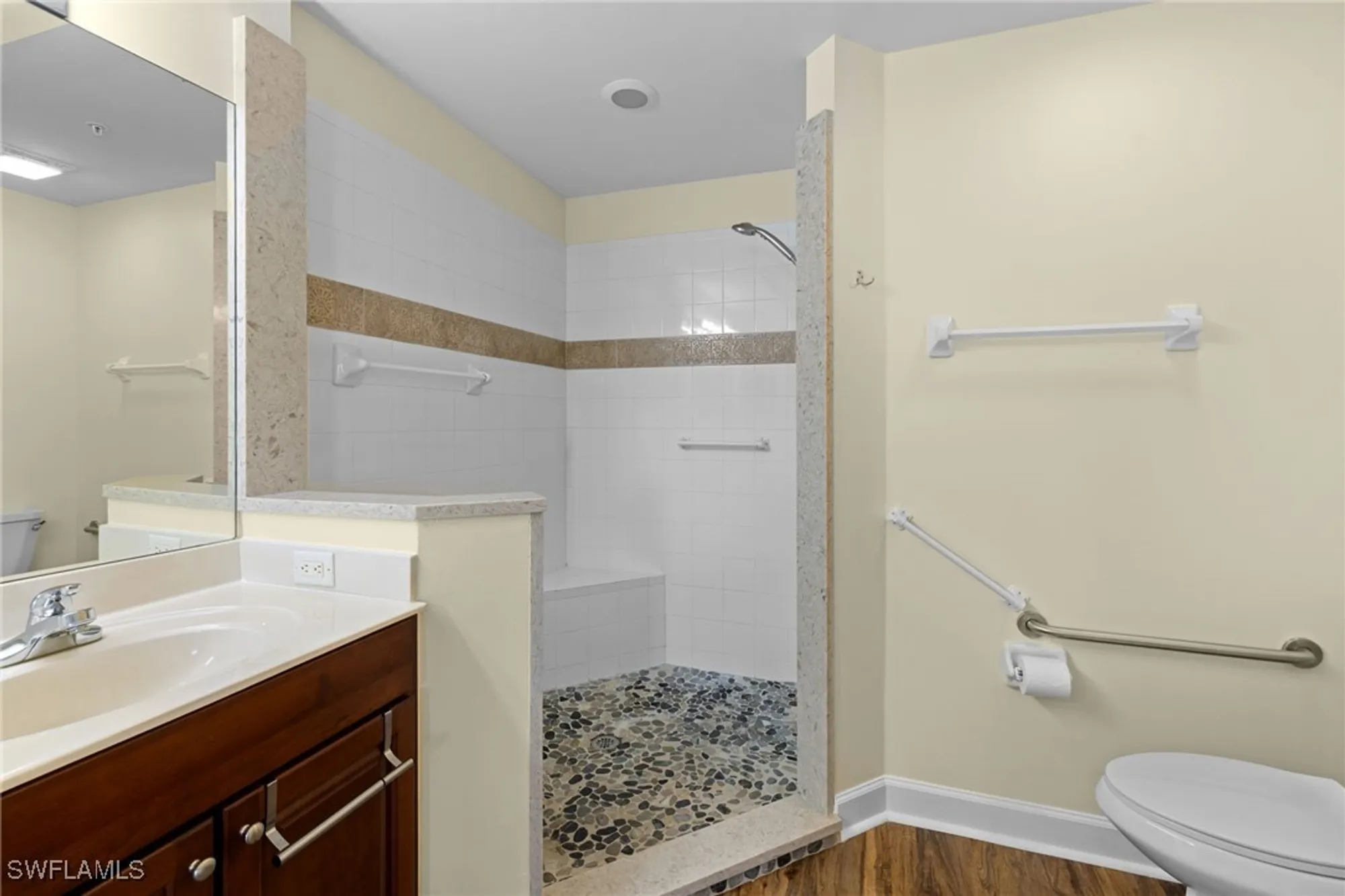 Property Slideshow image 17 of 40 | 10710 ravenna way 101, Fort Myers, FL, 33913