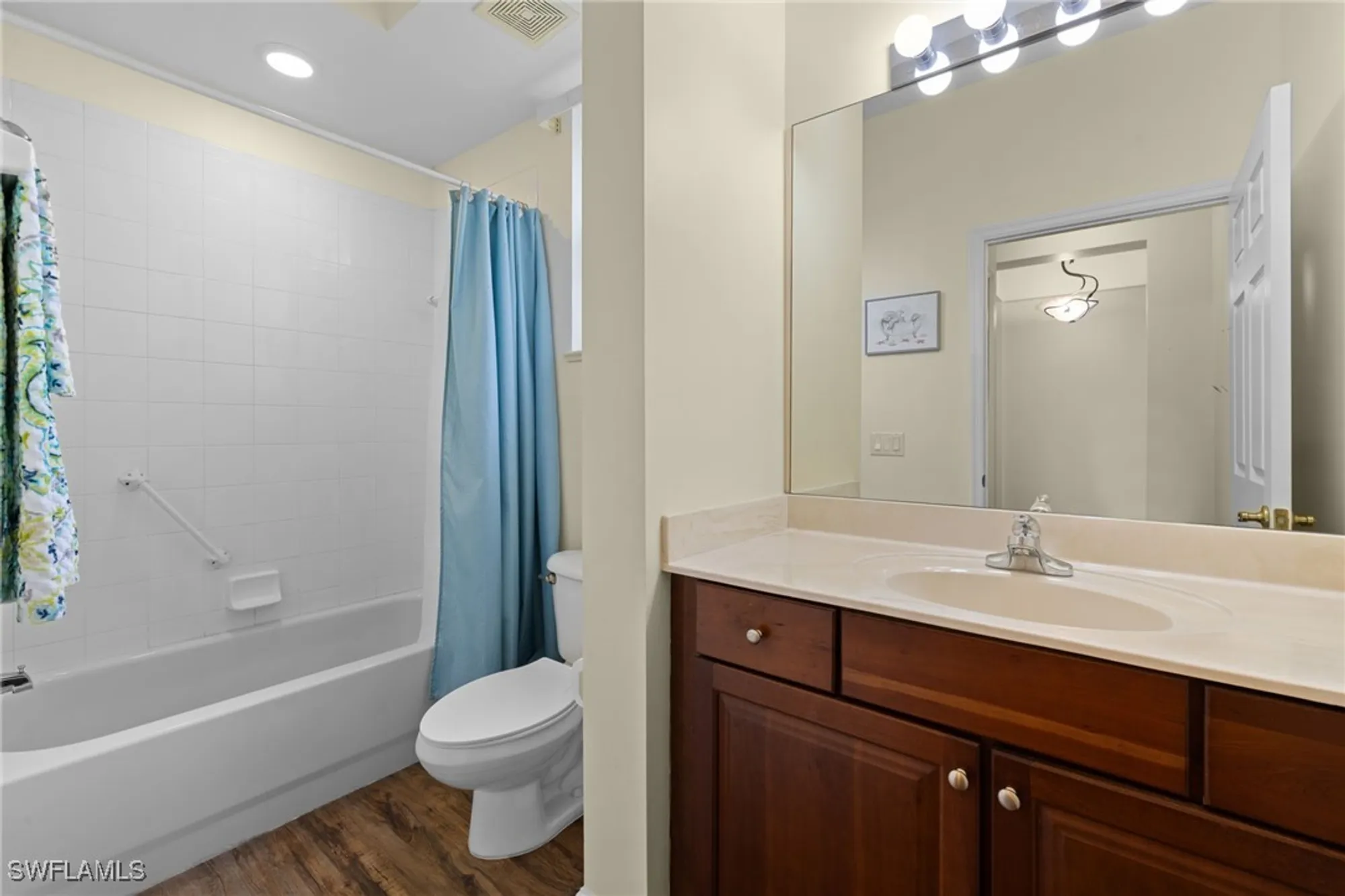 Property Slideshow image 20 of 40 | 10710 ravenna way 101, Fort Myers, FL, 33913