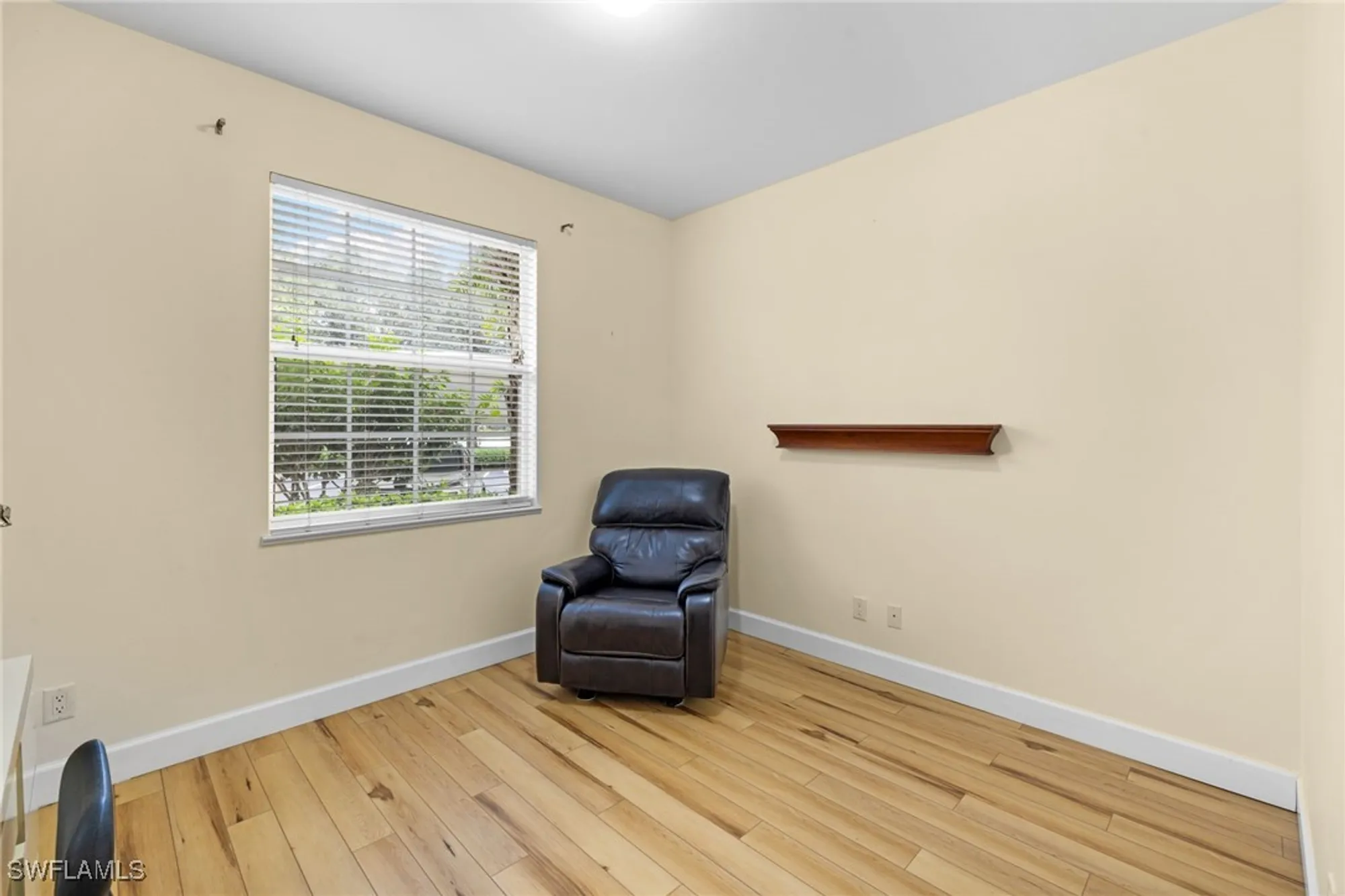 Property Slideshow image 21 of 40 | 10710 ravenna way 101, Fort Myers, FL, 33913