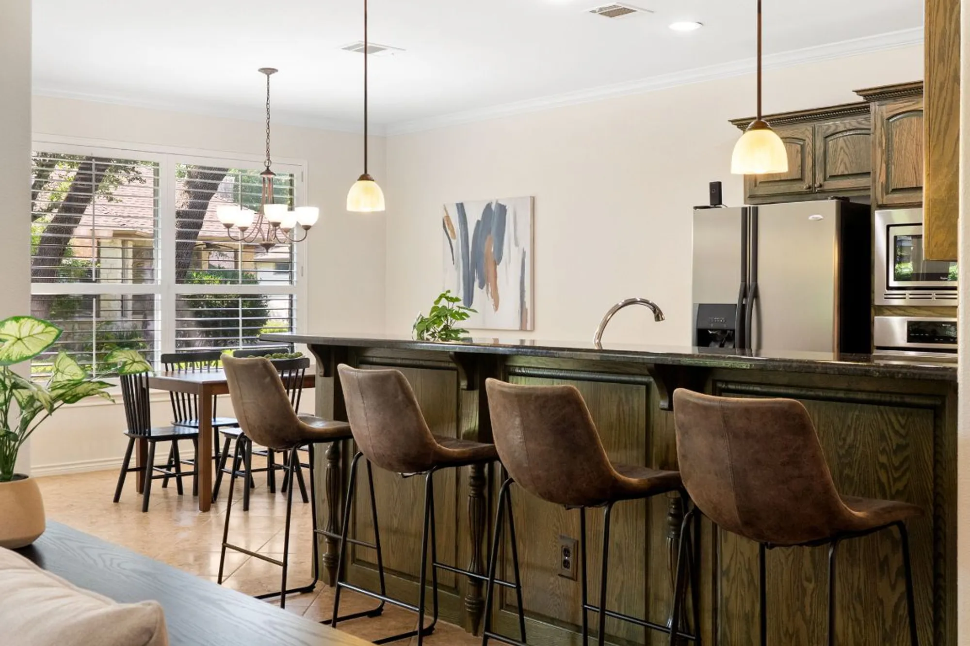 Property Slideshow image 7 of 28 | 900 heritage oaks bnd, Georgetown, TX, 78633