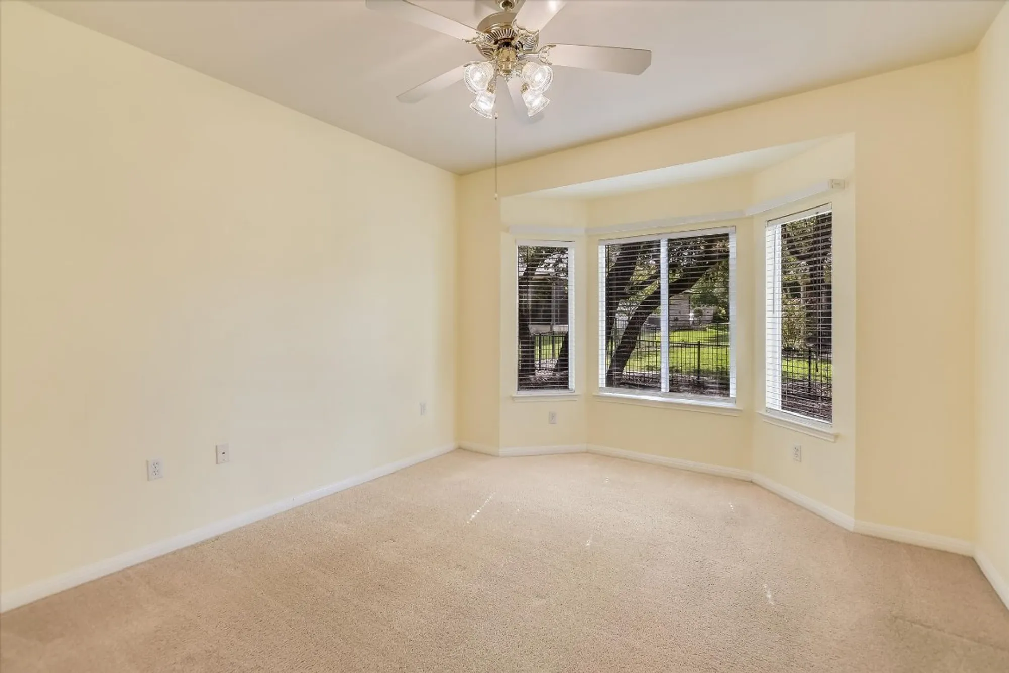 Property Slideshow image 14 of 20 | 111 great frontier dr, Georgetown, TX, 78633