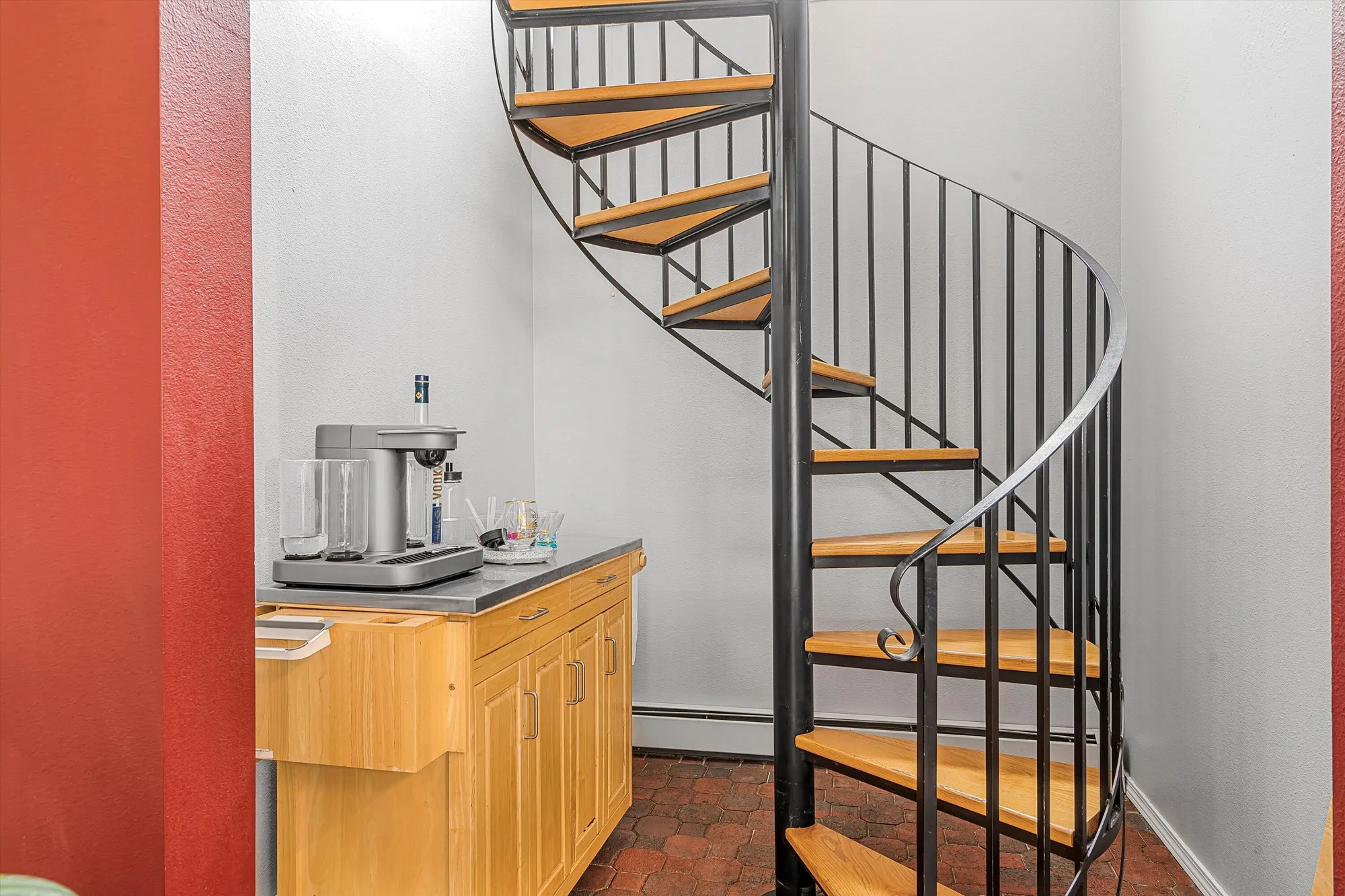 Property Slideshow image 37 of 68 | 582 eastlake dr, Rio Rancho, NM, 87124