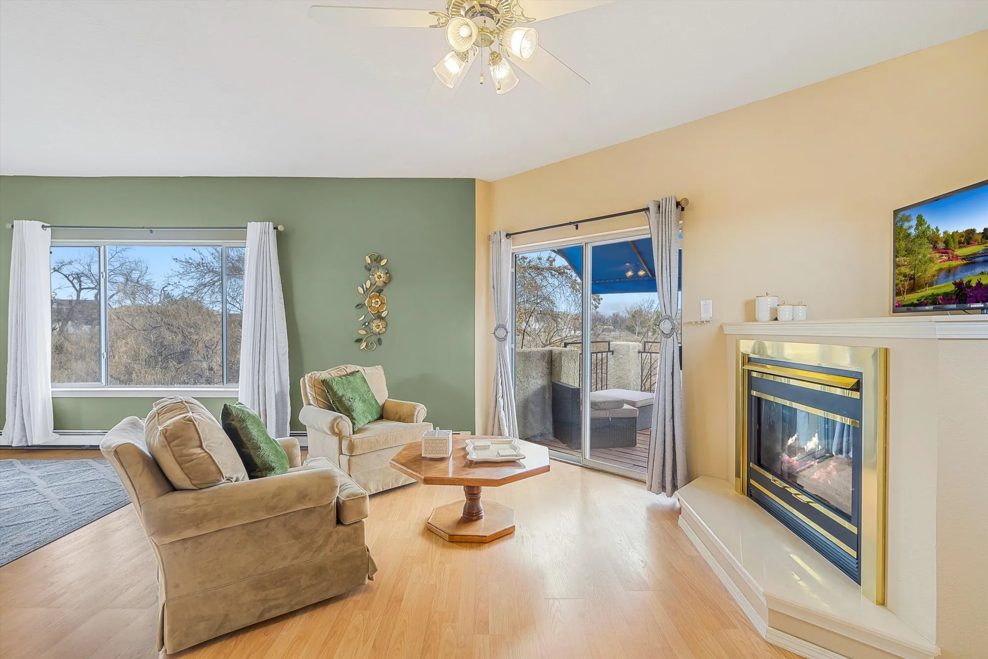 Property Slideshow image 42 of 68 | 582 eastlake dr, Rio Rancho, NM, 87124