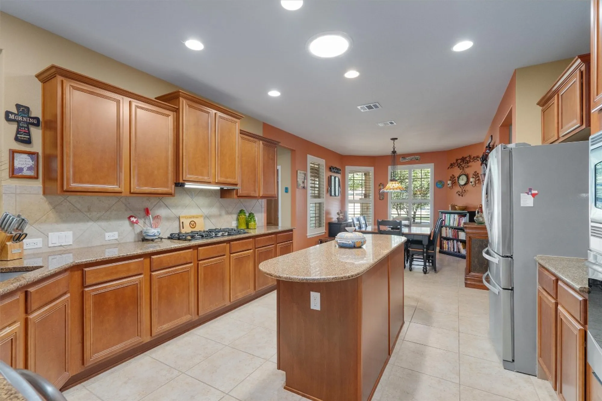 Property Slideshow image 14 of 39 | 207 apache mountain ln, Georgetown, TX, 78633