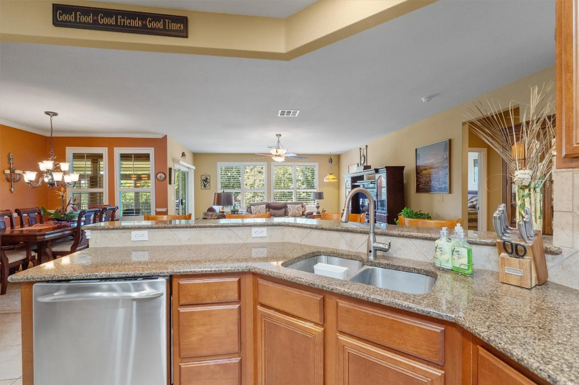 Property Slideshow image 17 of 39 | 207 apache mountain ln, Georgetown, TX, 78633