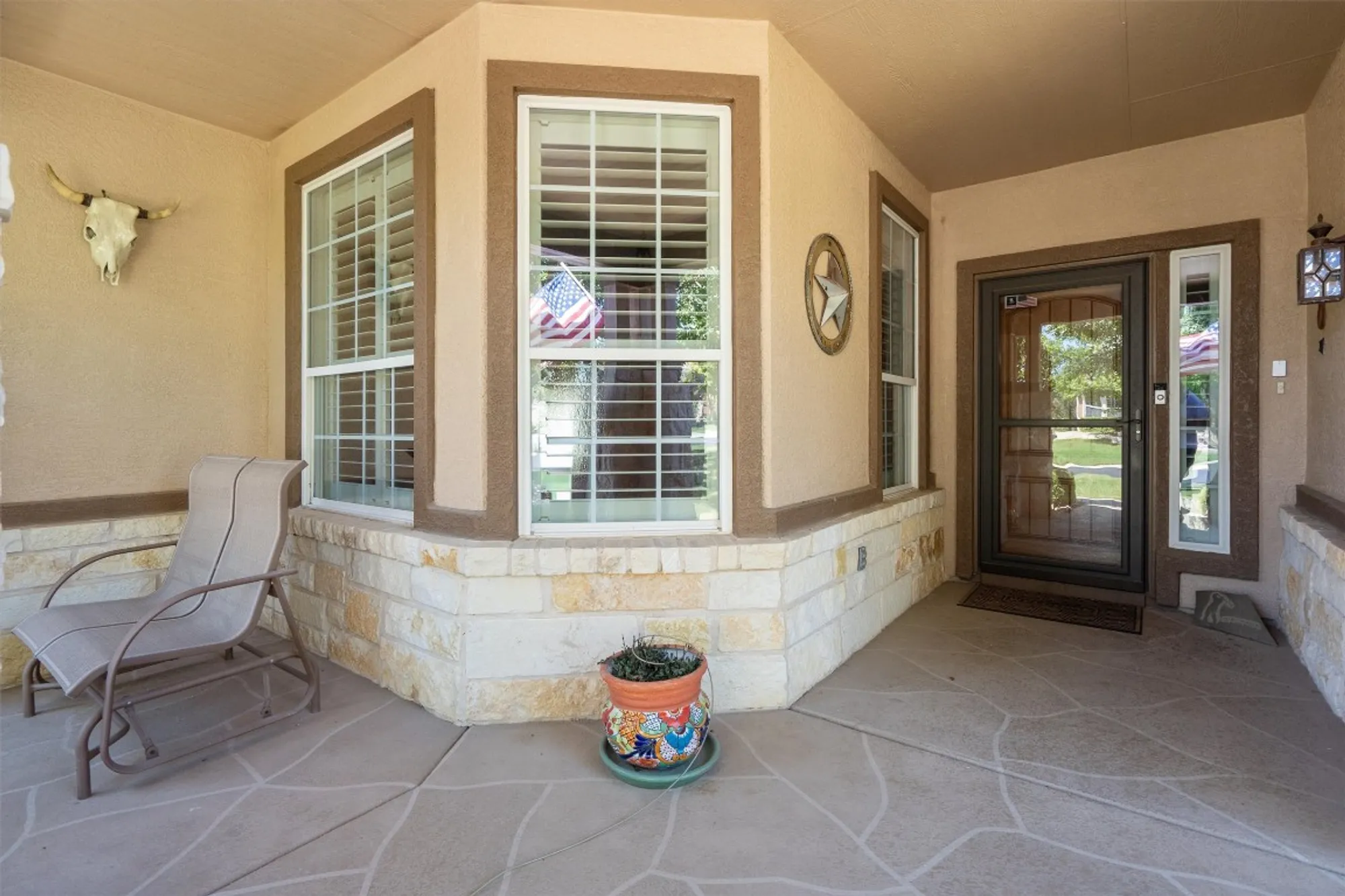 Property Slideshow image 5 of 39 | 207 apache mountain ln, Georgetown, TX, 78633