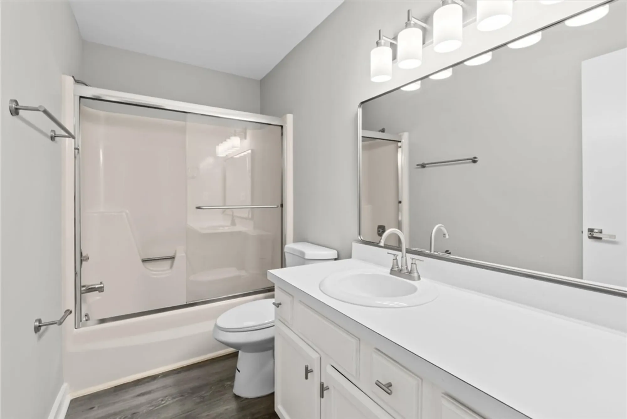 Property Slideshow image 17 of 35 | 8 vista gardens trl apt 201, Vero Beach, FL, 32962