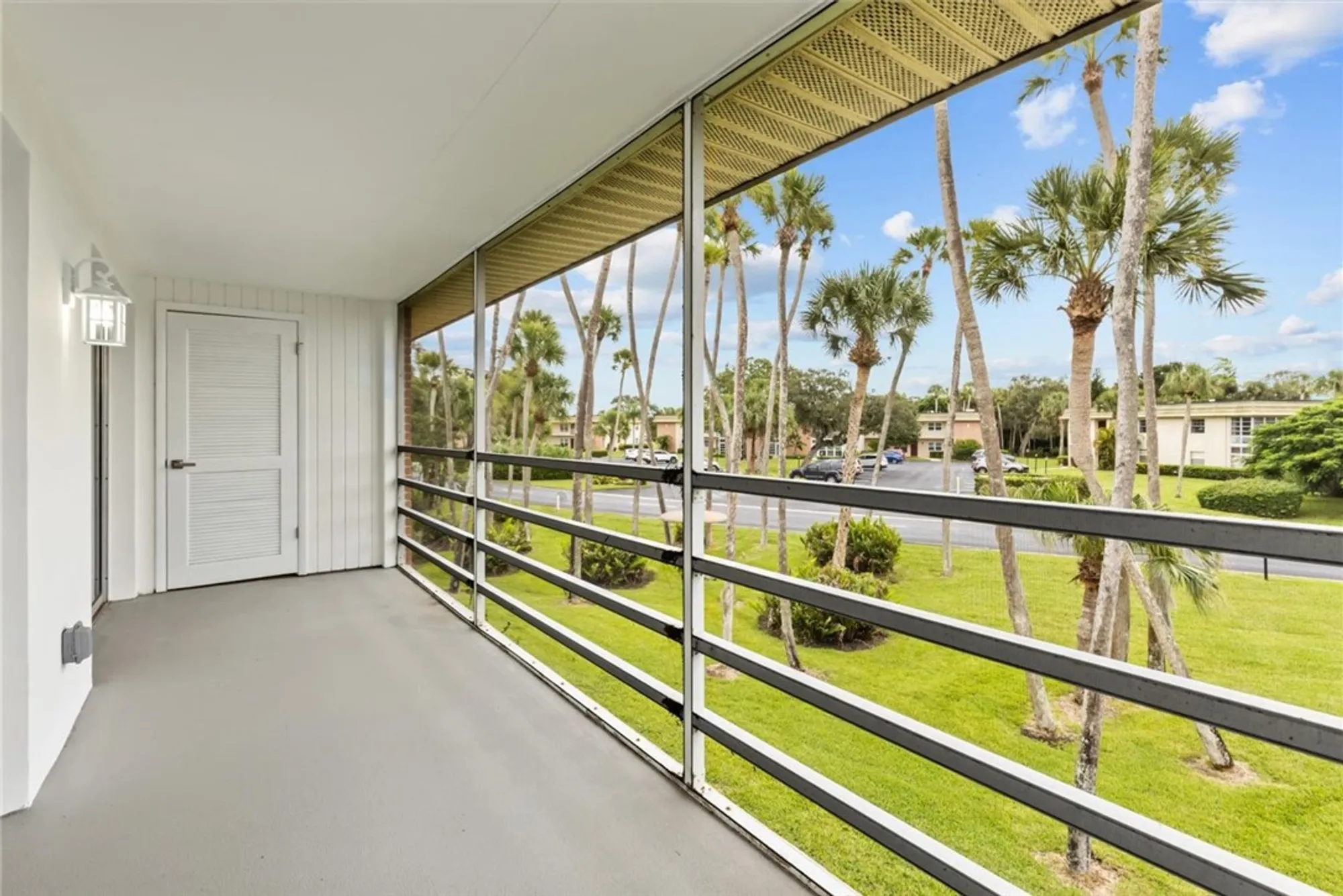 Property Slideshow image 19 of 35 | 8 vista gardens trl apt 201, Vero Beach, FL, 32962