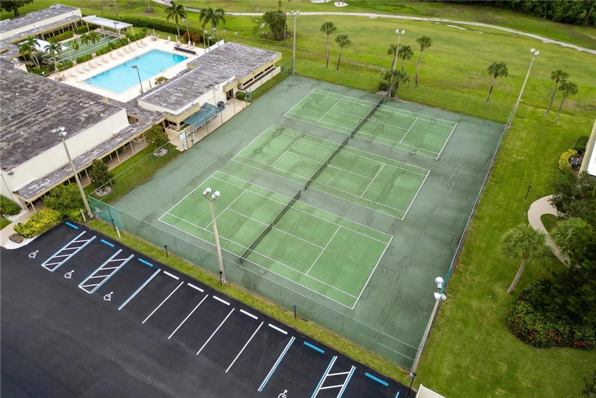 Property Slideshow image 32 of 35 | 8 vista gardens trl apt 201, Vero Beach, FL, 32962