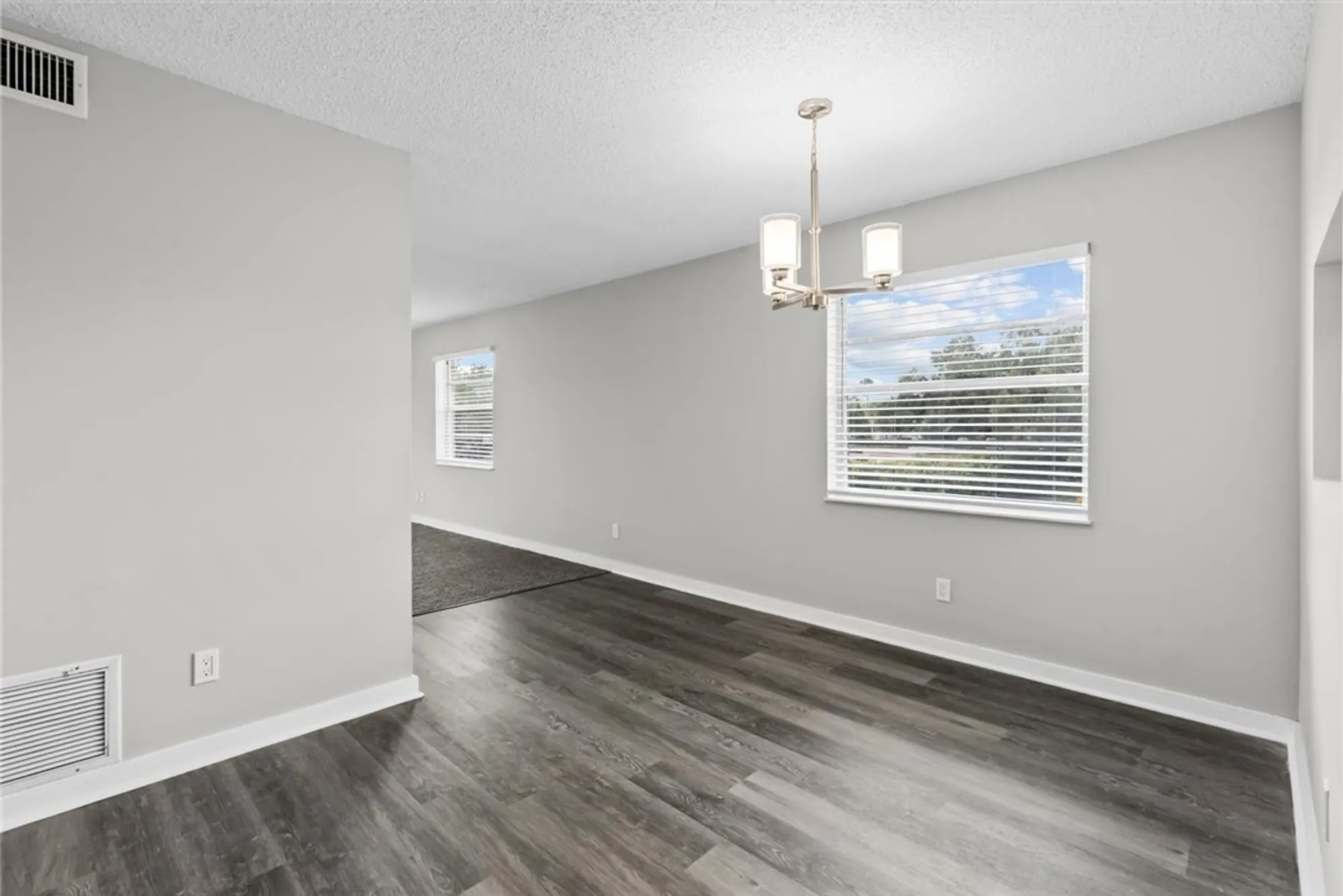 Property Slideshow image 7 of 35 | 8 vista gardens trl apt 201, Vero Beach, FL, 32962