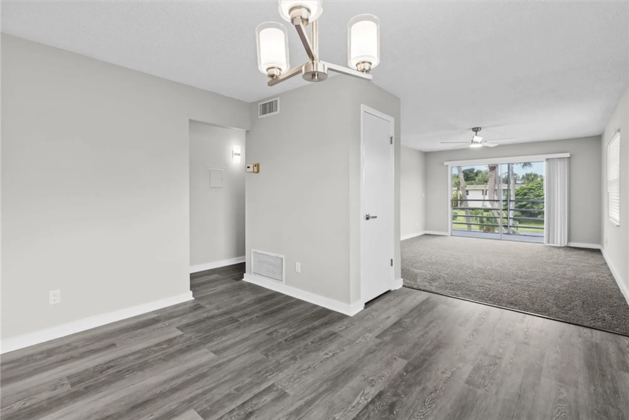 Property Slideshow image 9 of 35 | 8 vista gardens trl apt 201, Vero Beach, FL, 32962