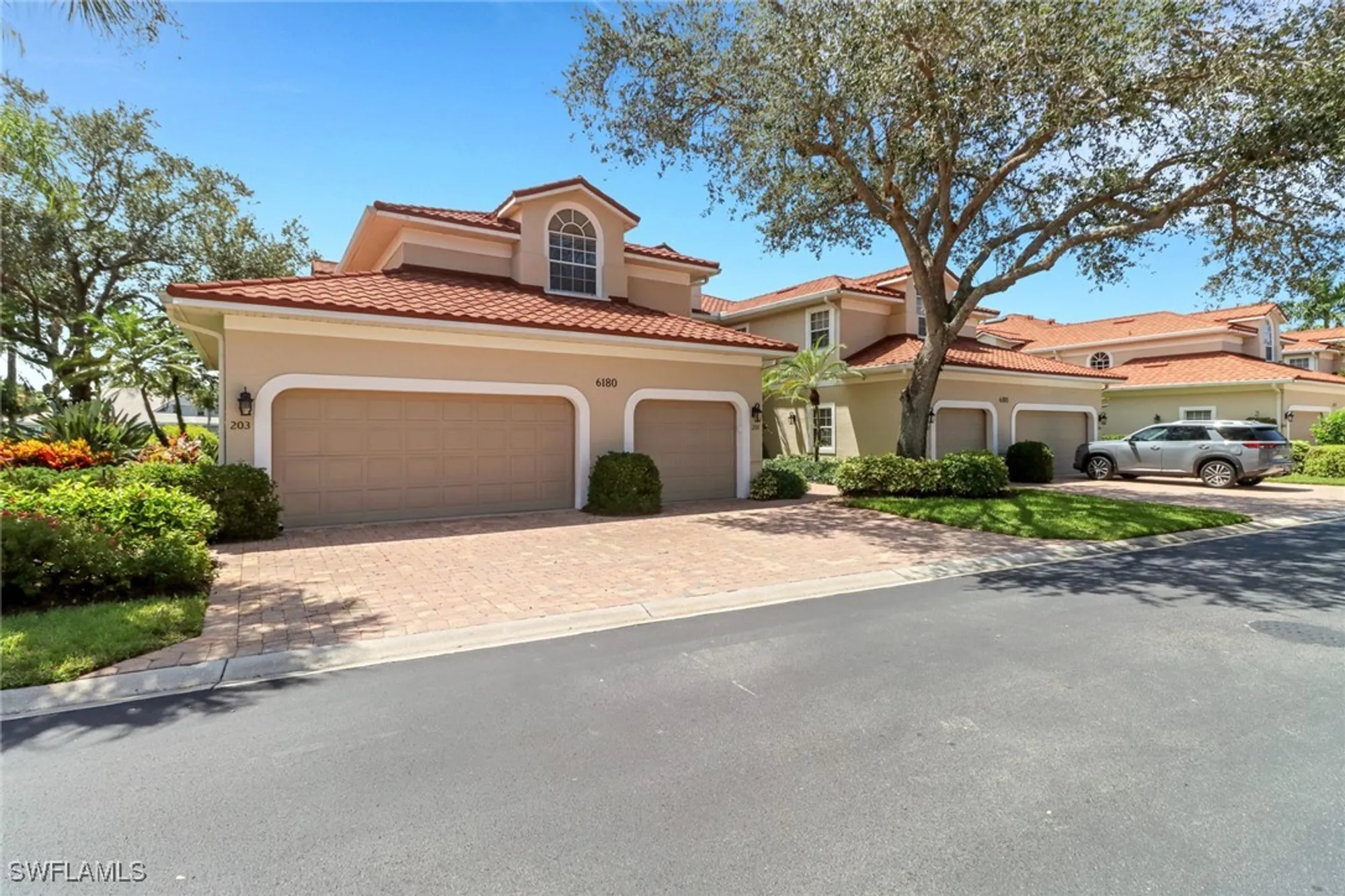 Property Slideshow image 21 of 26 | 6180 reserve cir 203, Naples, FL, 34119