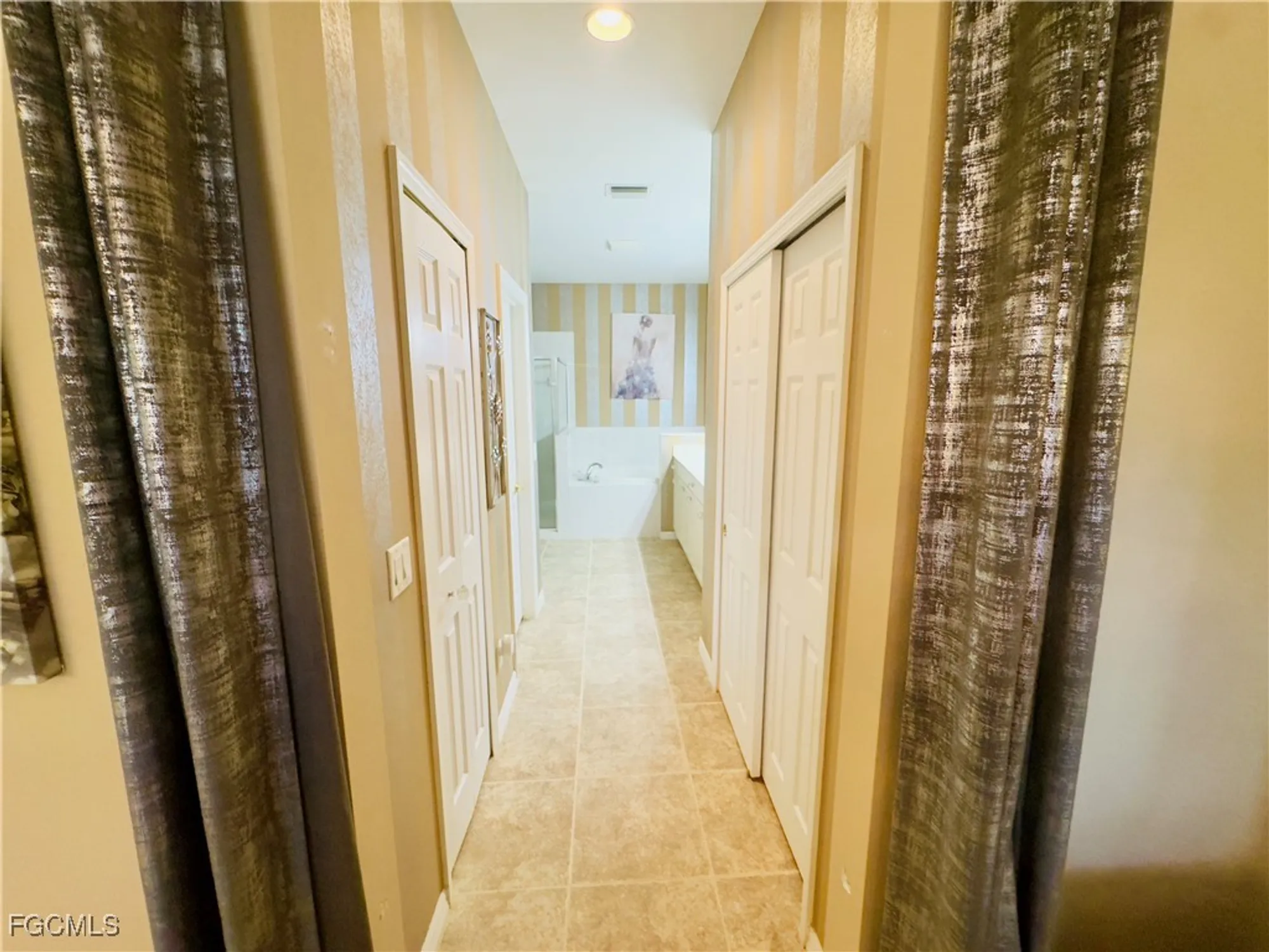 Property Slideshow image 17 of 33 | 10684 avila cir, Fort Myers, FL, 33913