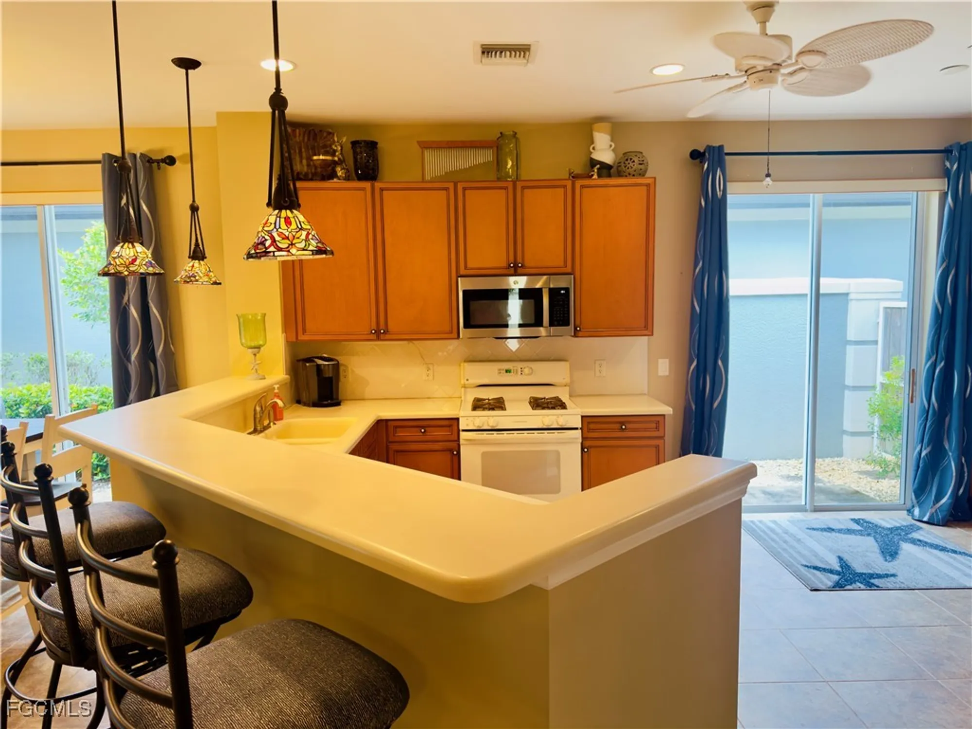 Property Slideshow image 7 of 33 | 10684 avila cir, Fort Myers, FL, 33913