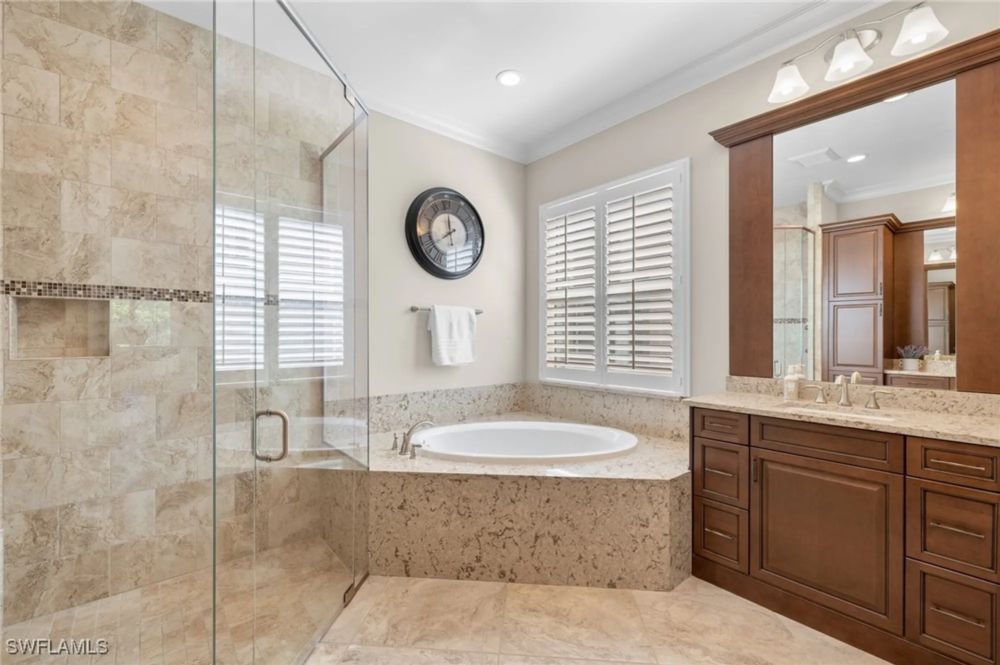 Property Slideshow image 18 of 44 | 5078 andros dr, Naples, FL, 34113