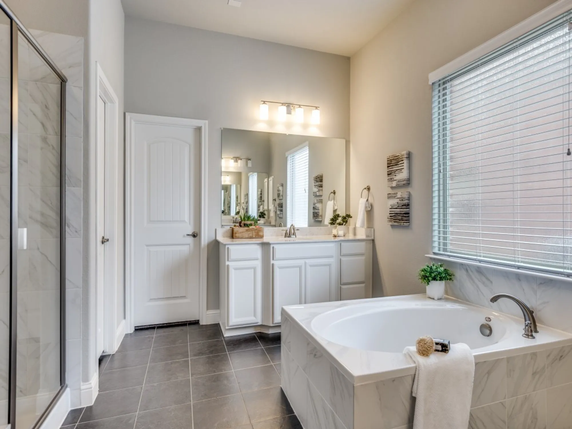 Property Slideshow image 14 of 28 | 8604 arrow dr, Mckinney, TX, 75070