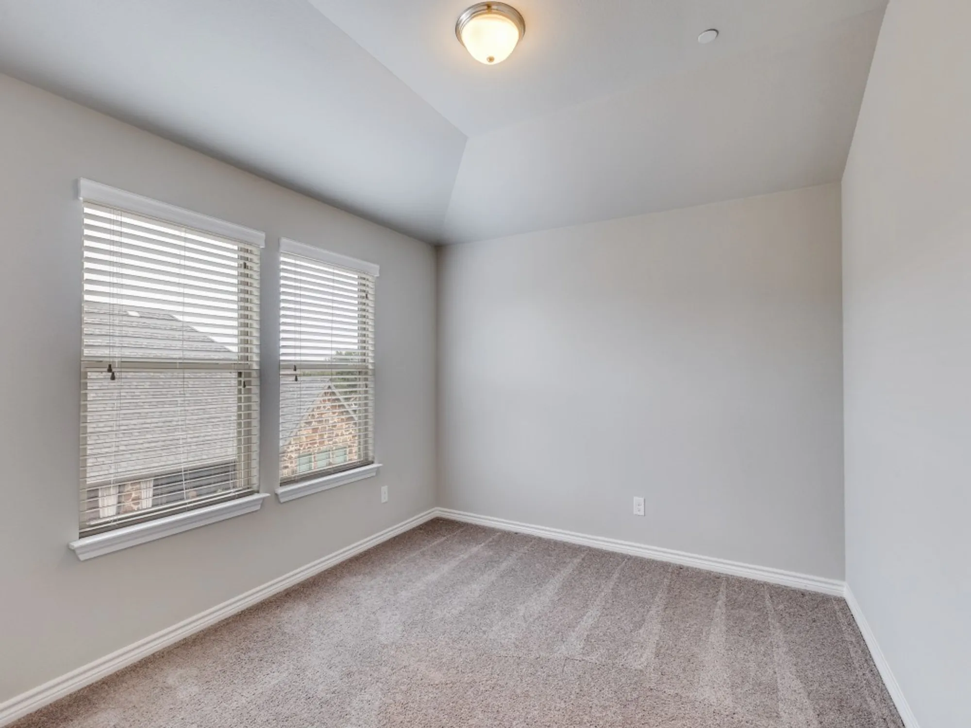 Property Slideshow image 20 of 28 | 8604 arrow dr, Mckinney, TX, 75070