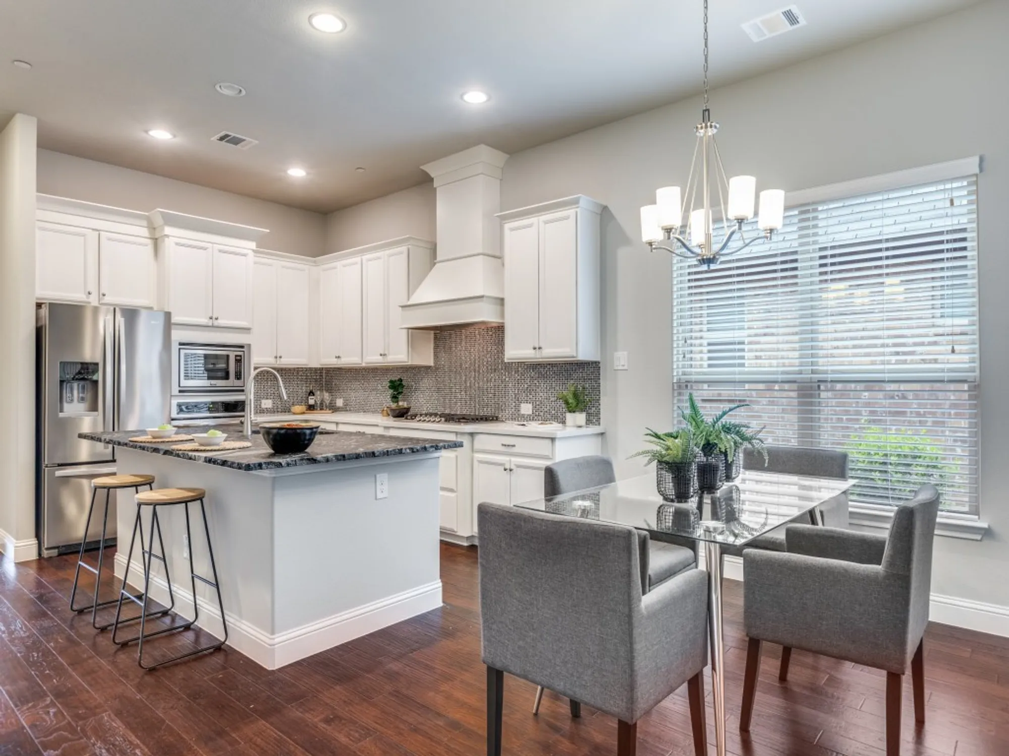 Property Slideshow image 9 of 28 | 8604 arrow dr, Mckinney, TX, 75070