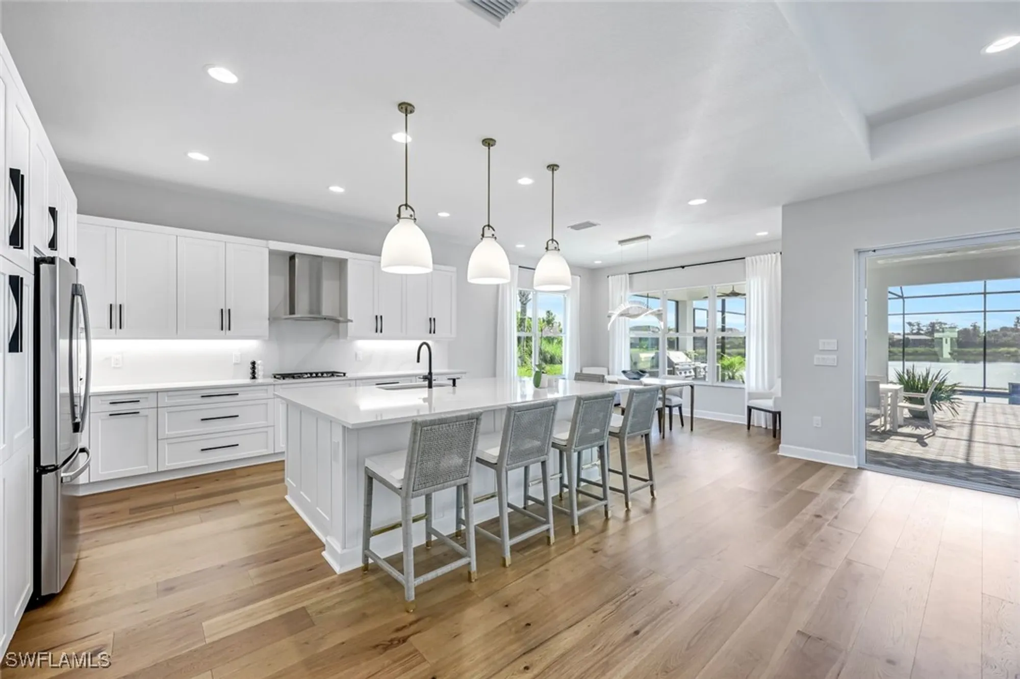 Property Slideshow image 17 of 50 | 12092 eucalyptus way, Naples, FL, 34120