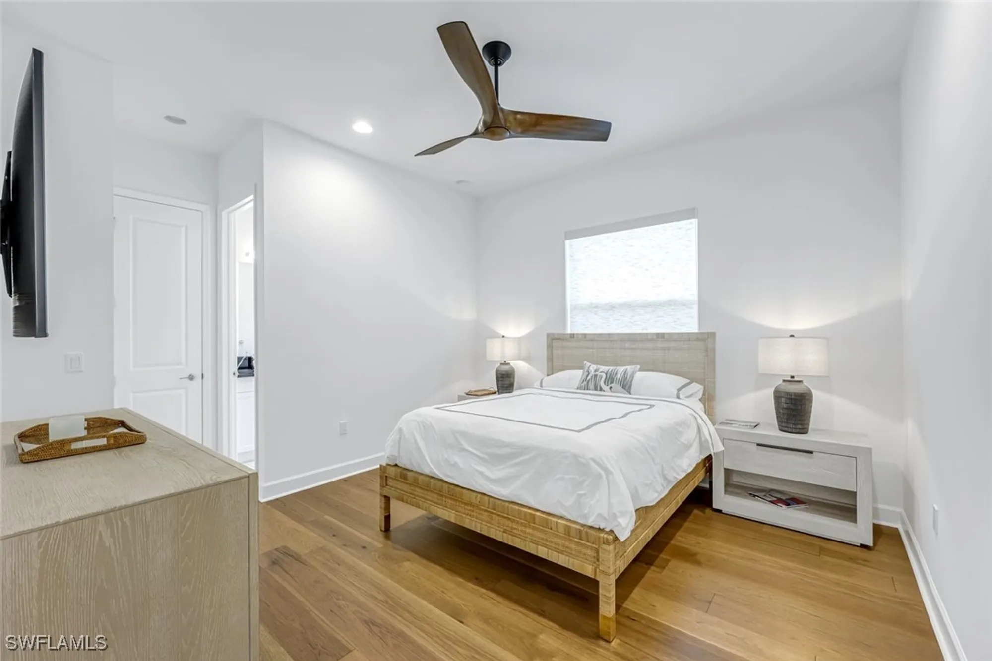 Property Slideshow image 30 of 50 | 12092 eucalyptus way, Naples, FL, 34120