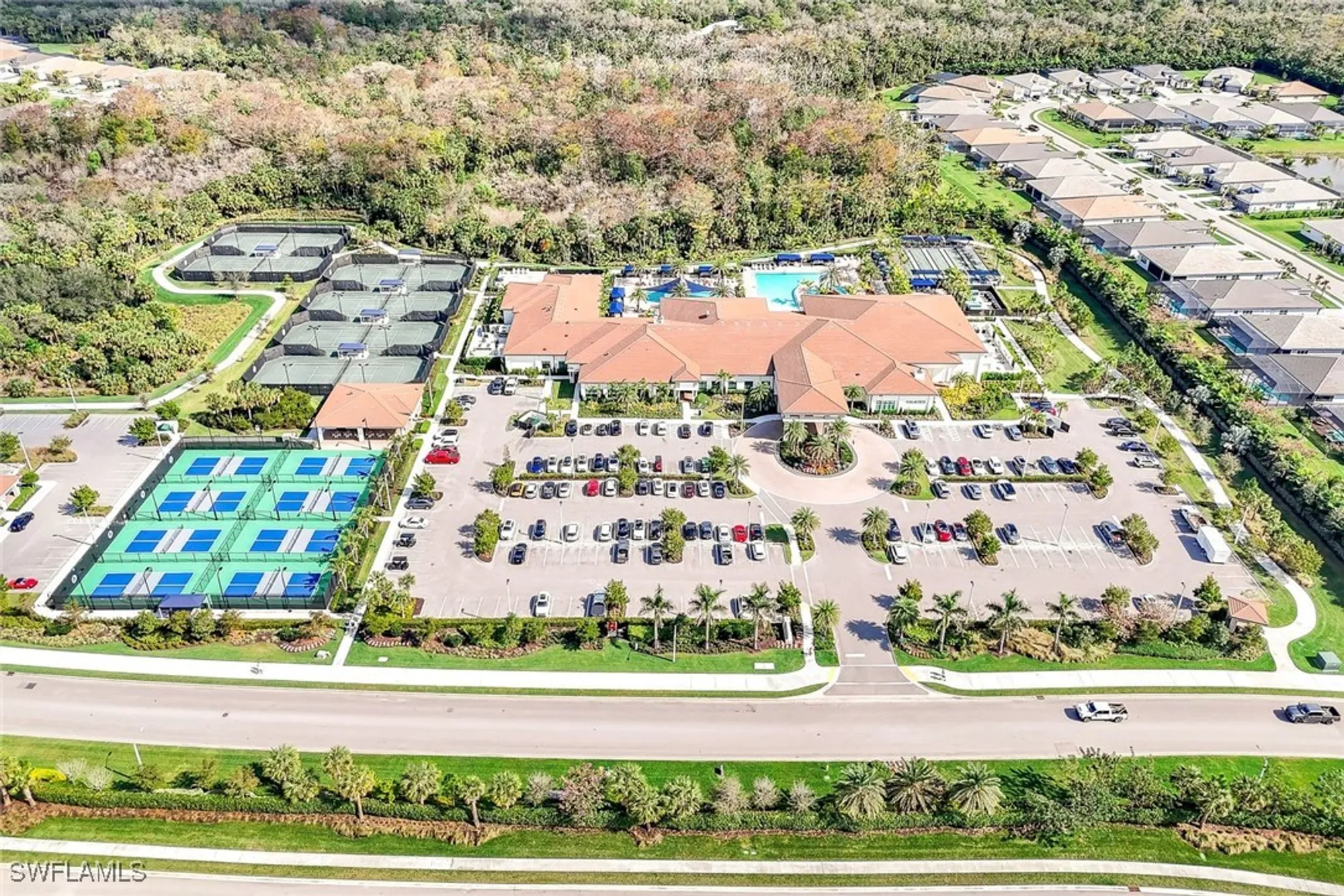 Property Slideshow image 41 of 50 | 12092 eucalyptus way, Naples, FL, 34120