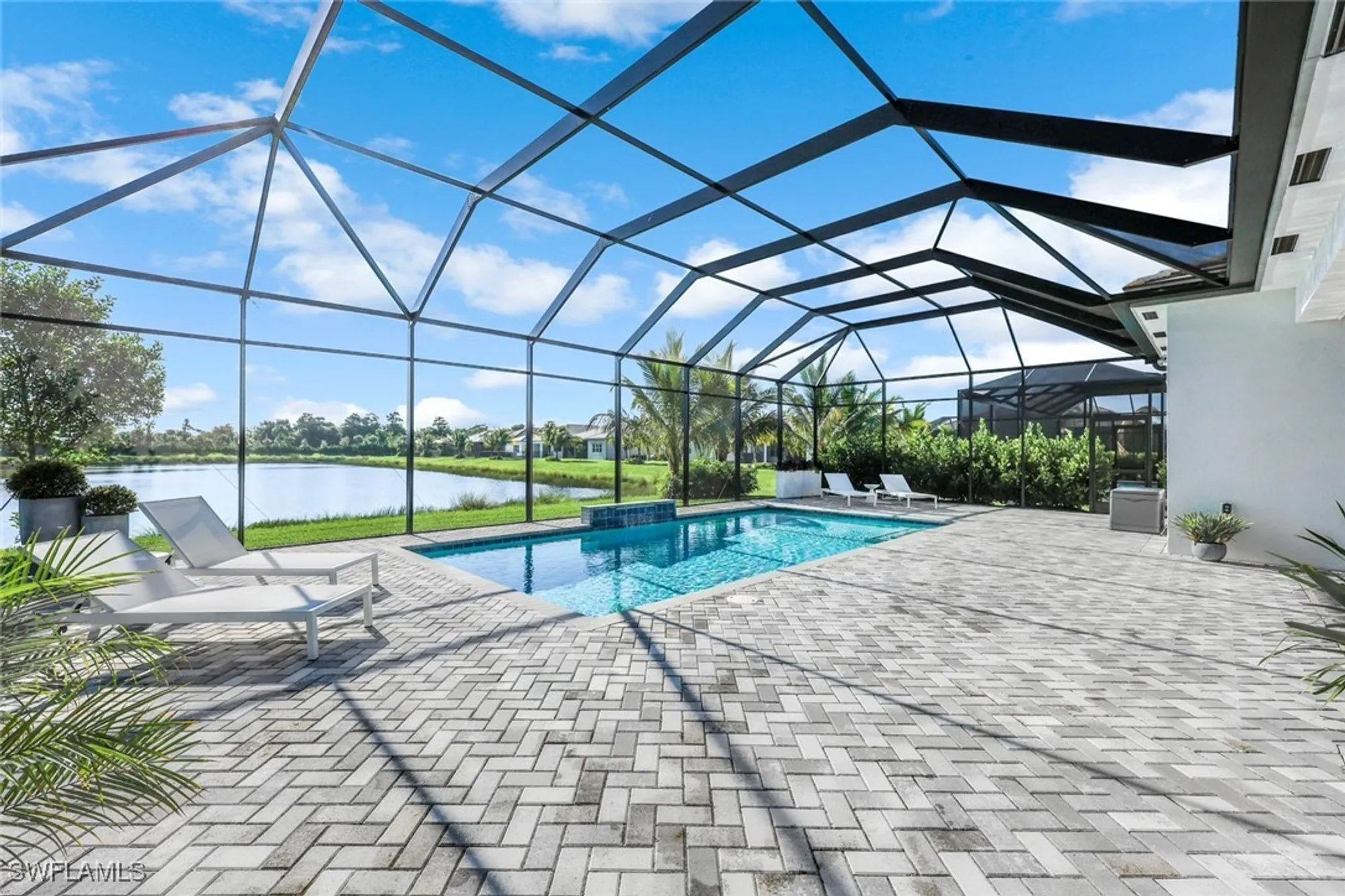 Property Slideshow image 9 of 50 | 12092 eucalyptus way, Naples, FL, 34120