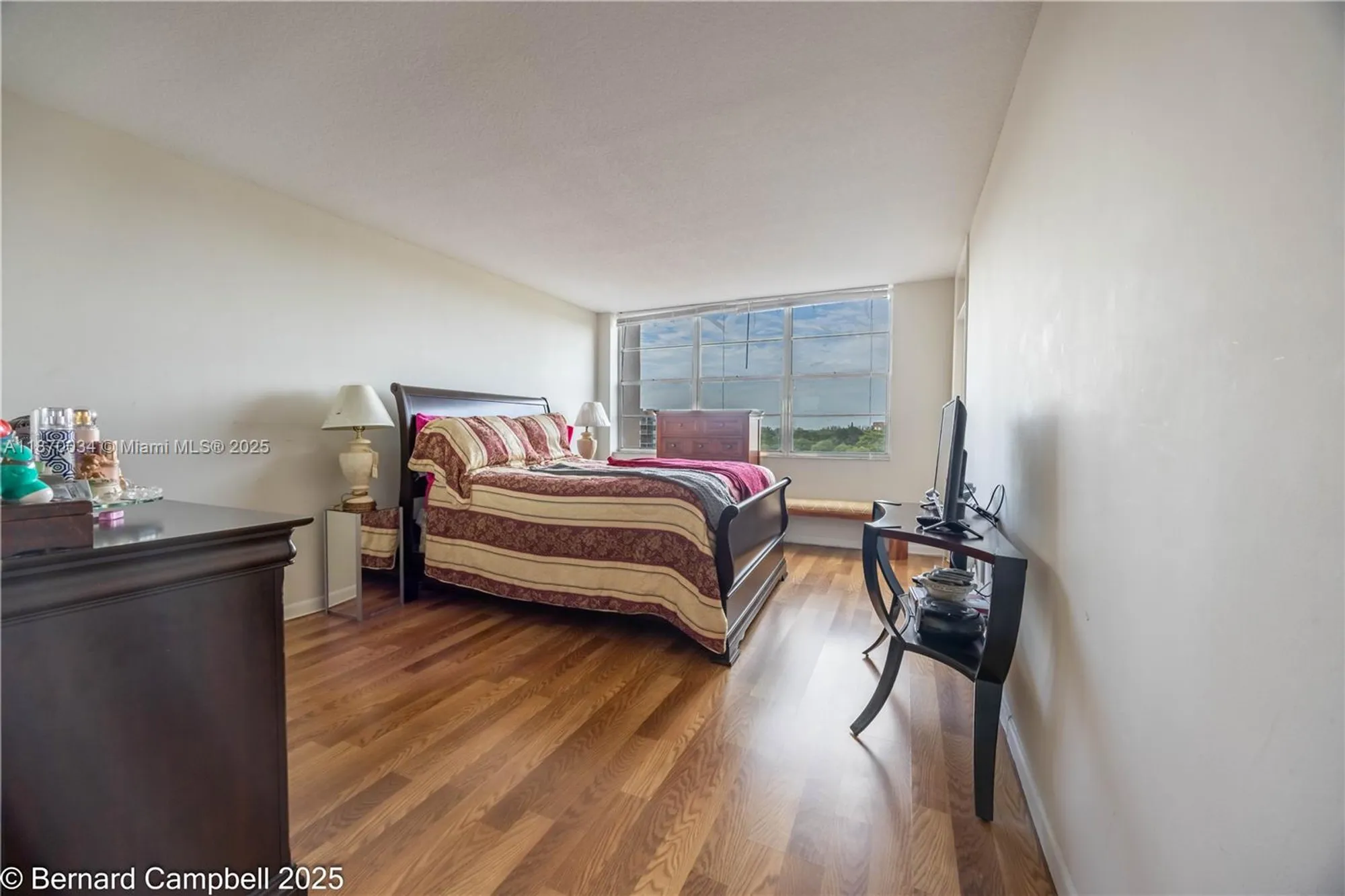 Property Slideshow image 16 of 35 | 1100 saint charles pl apt 717, Pembroke Pines, FL, 33026