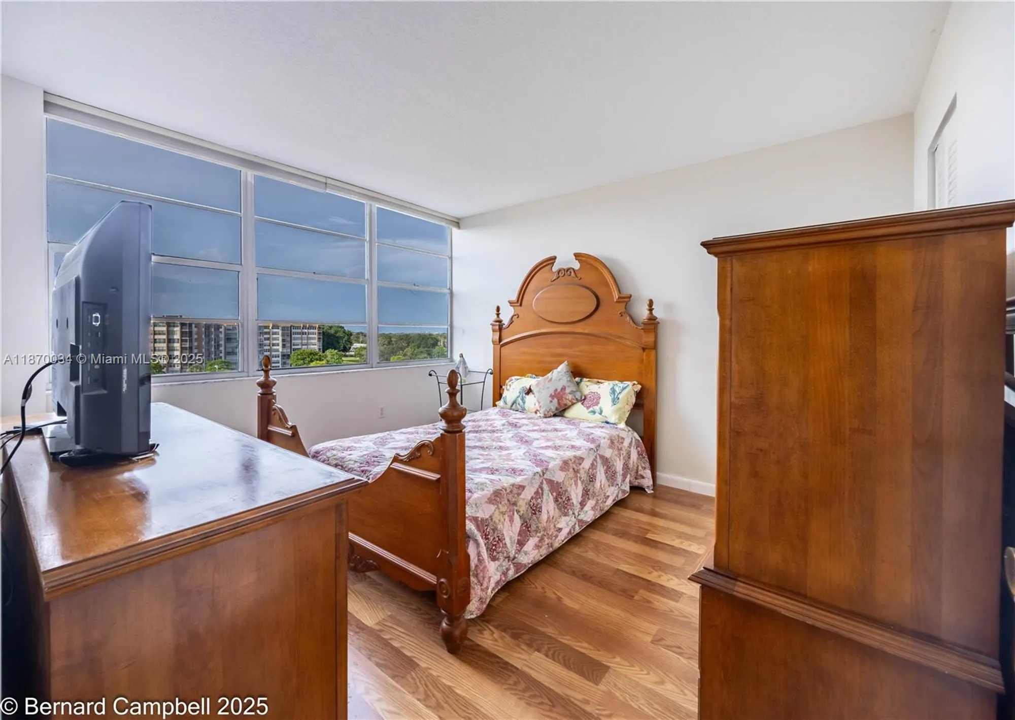 Property Slideshow image 11 of 35 | 1100 saint charles pl apt 717, Pembroke Pines, FL, 33026
