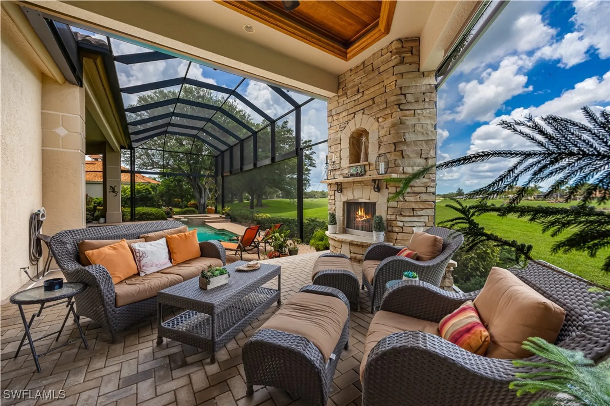 Property Slideshow image 14 of 43 | 412 terracina way, Naples, FL, 34119